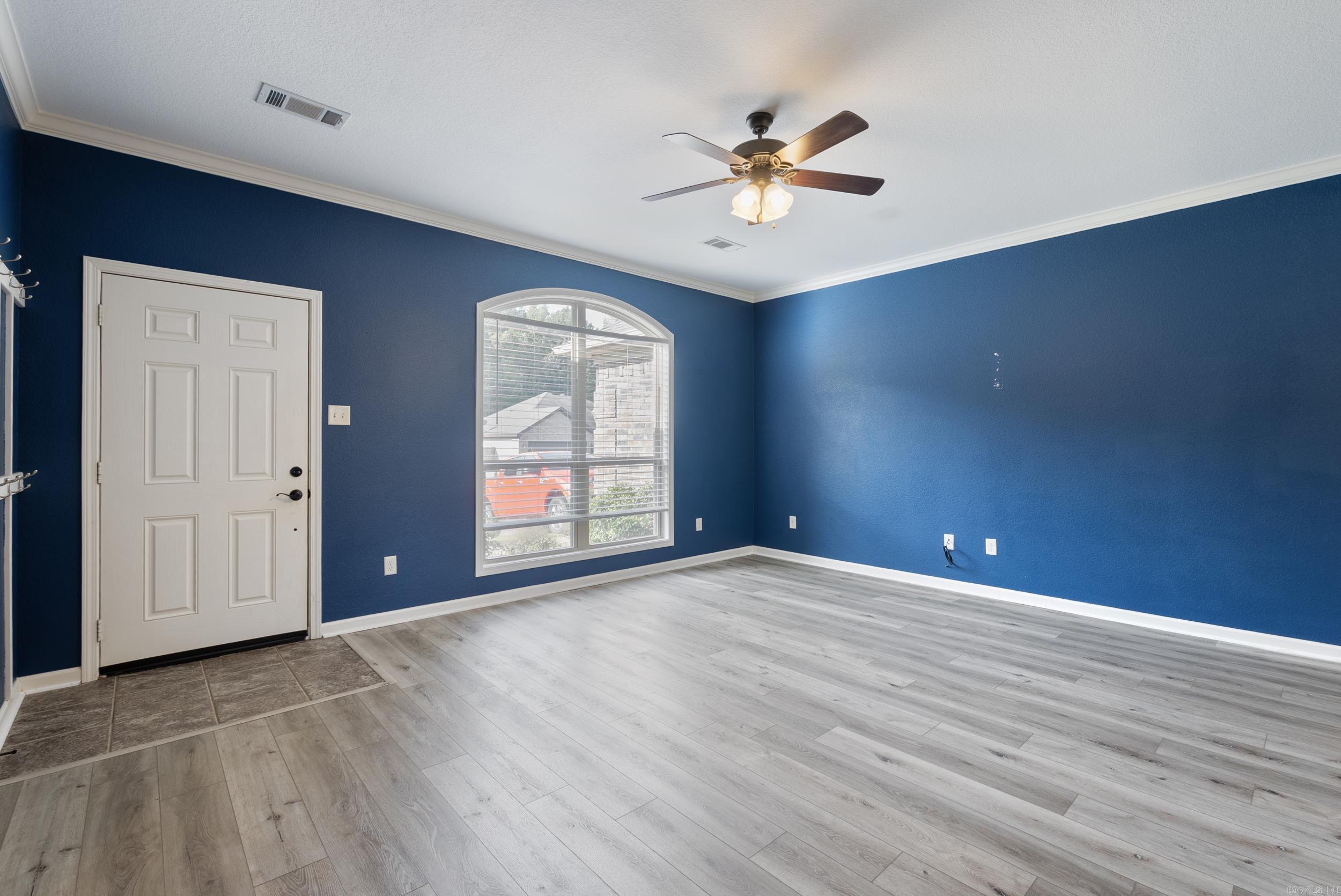 CROSS CREEK - Residential