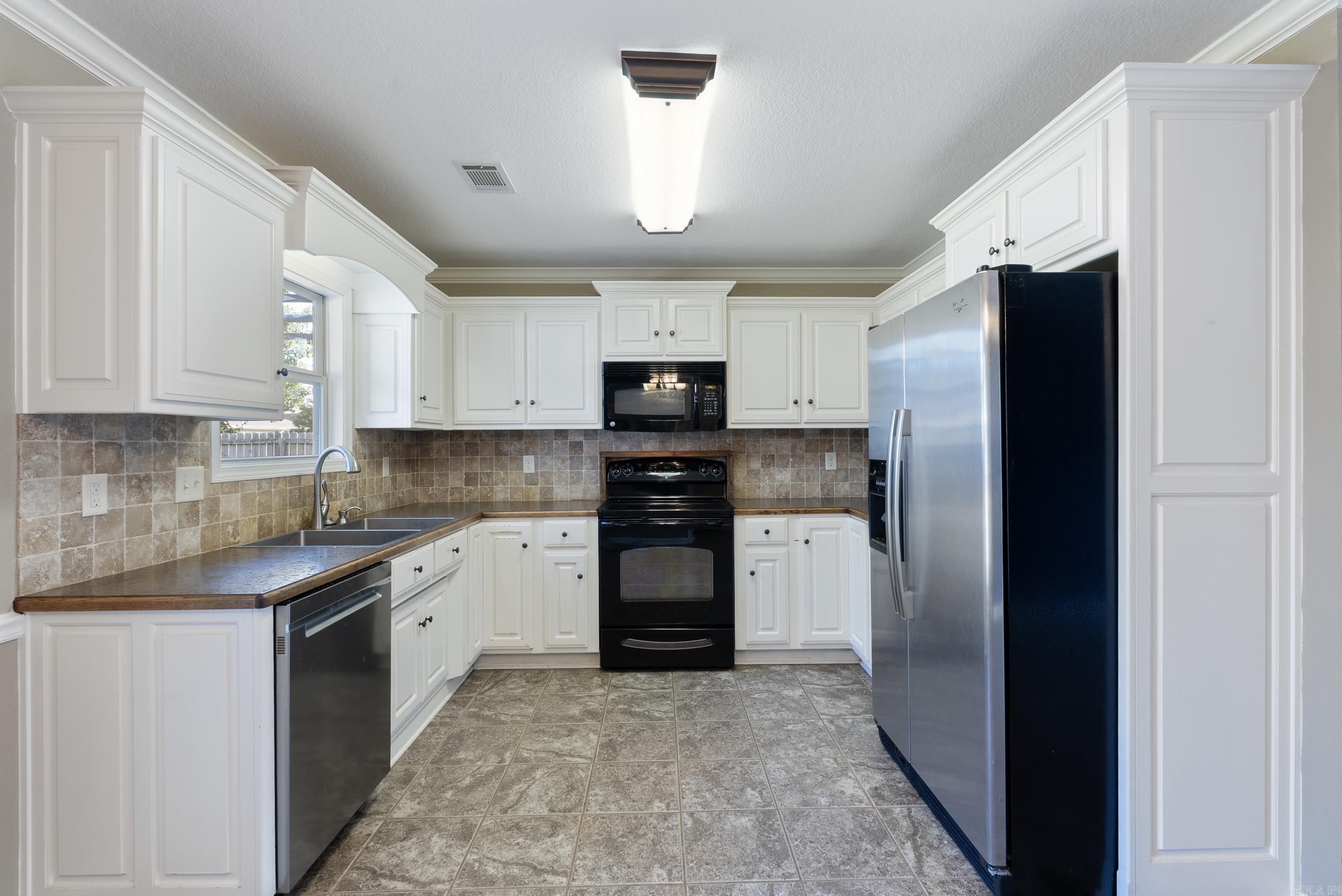 CROSS CREEK - Residential