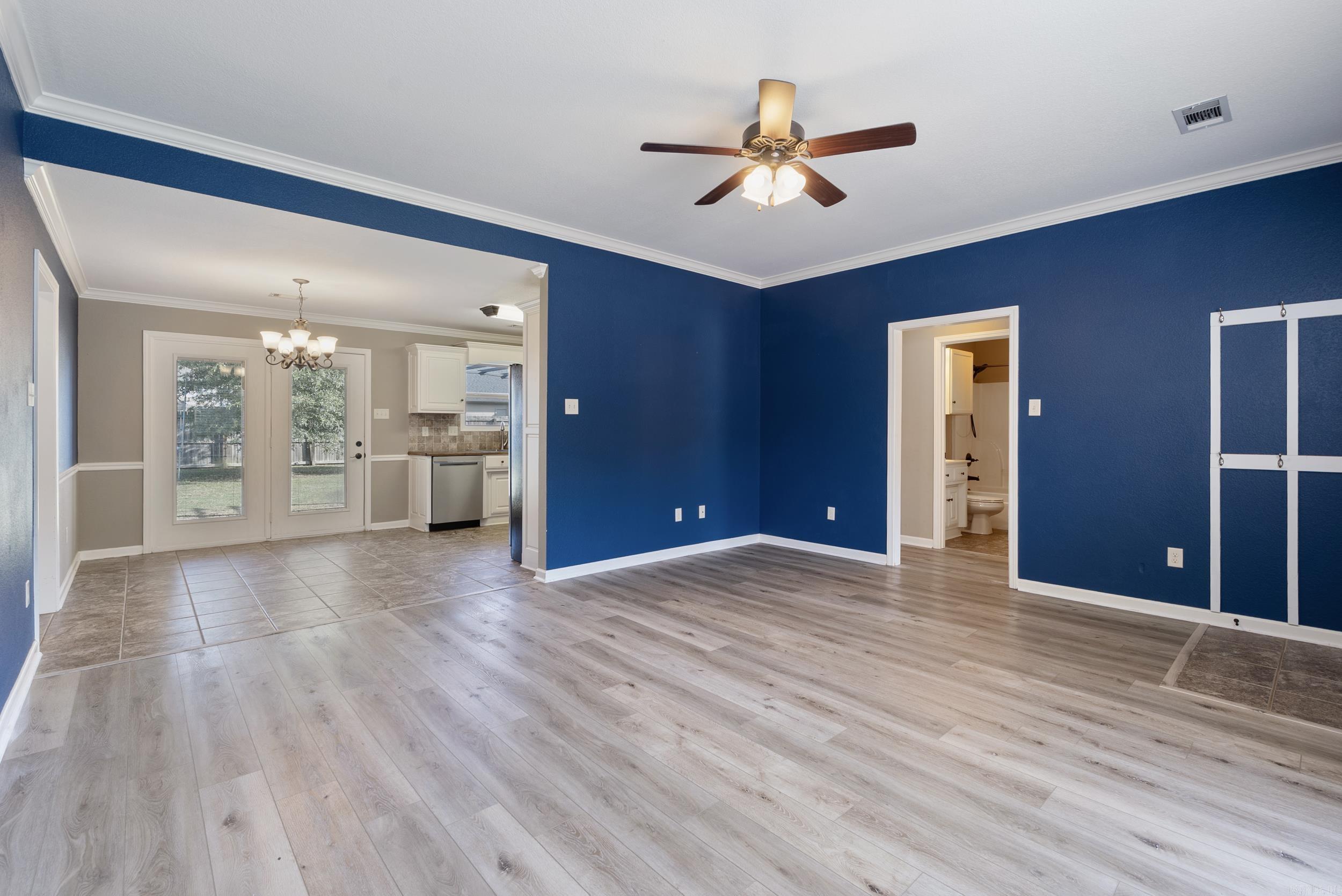 CROSS CREEK - Residential