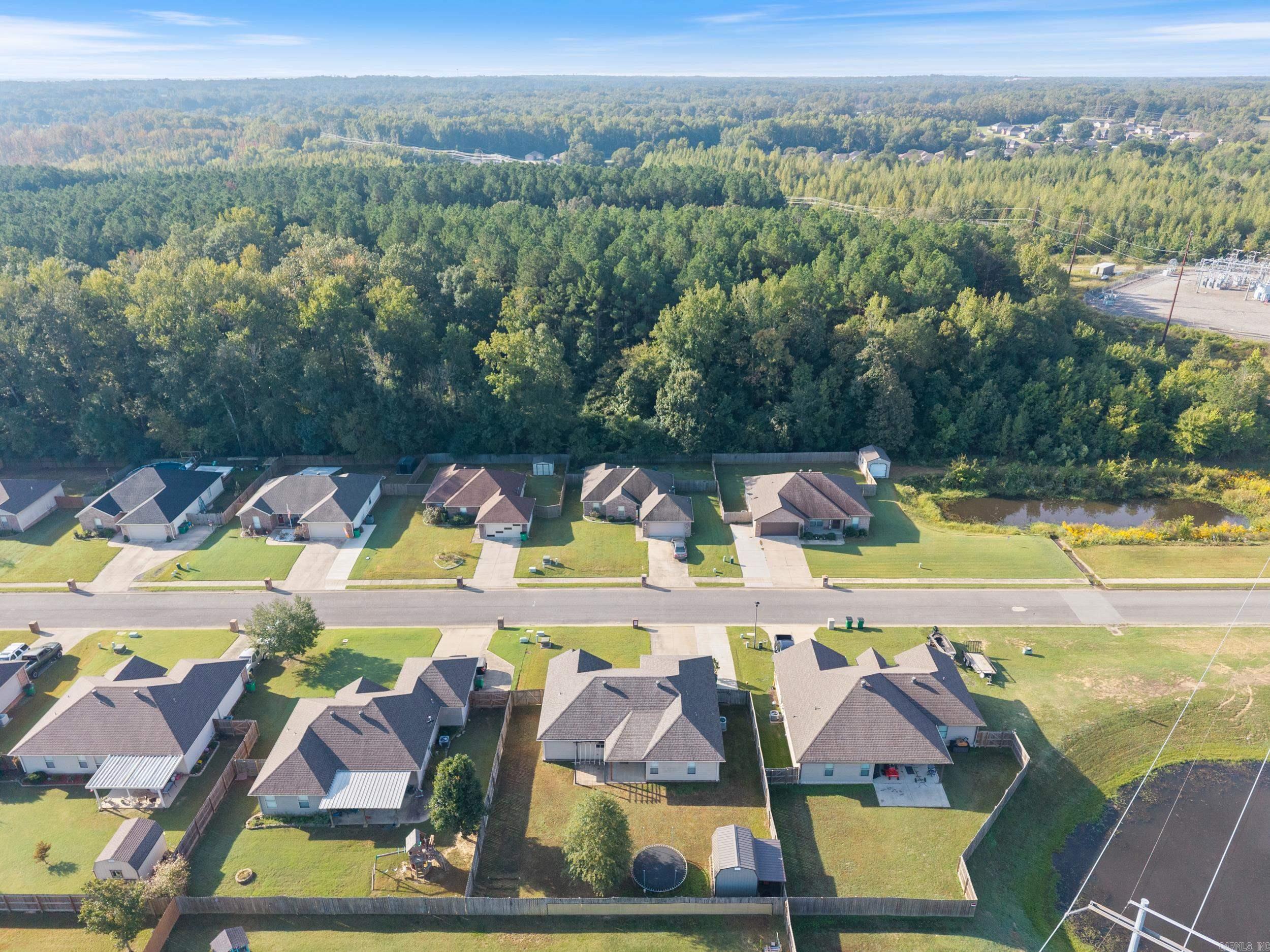 CROSS CREEK - Residential