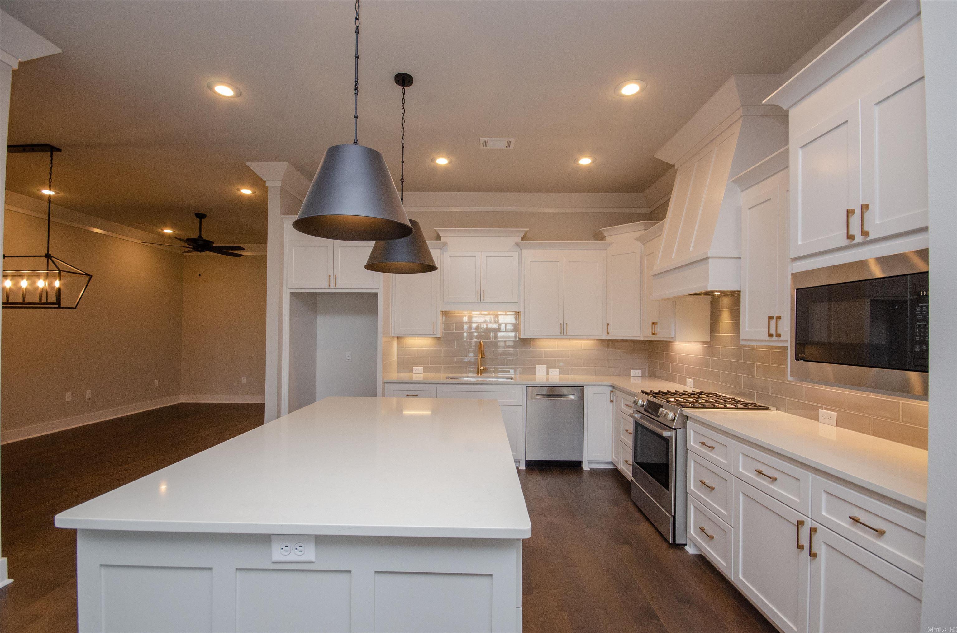 VILLAGE @ HENDRIX - Residential