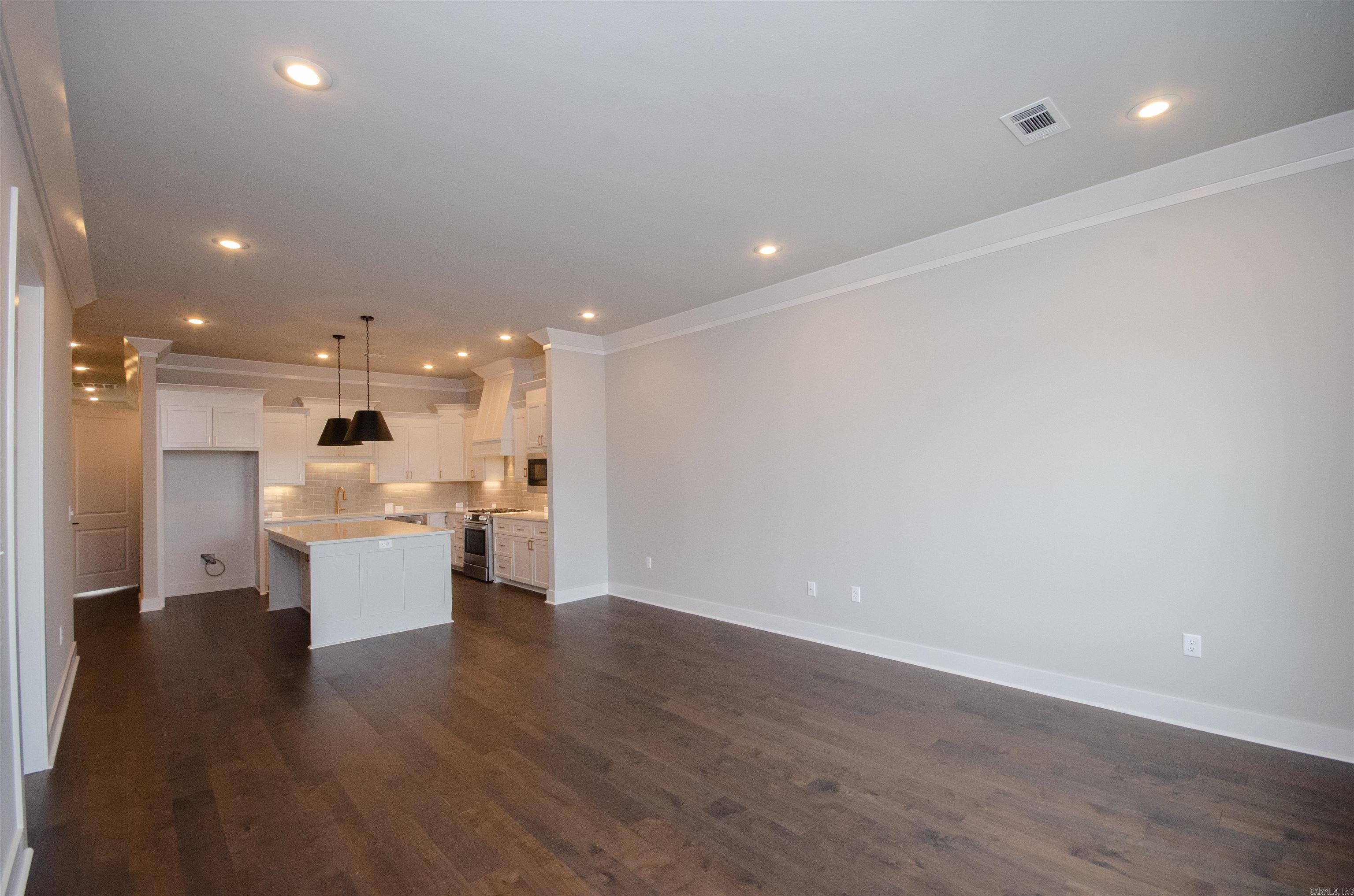 VILLAGE @ HENDRIX - Residential