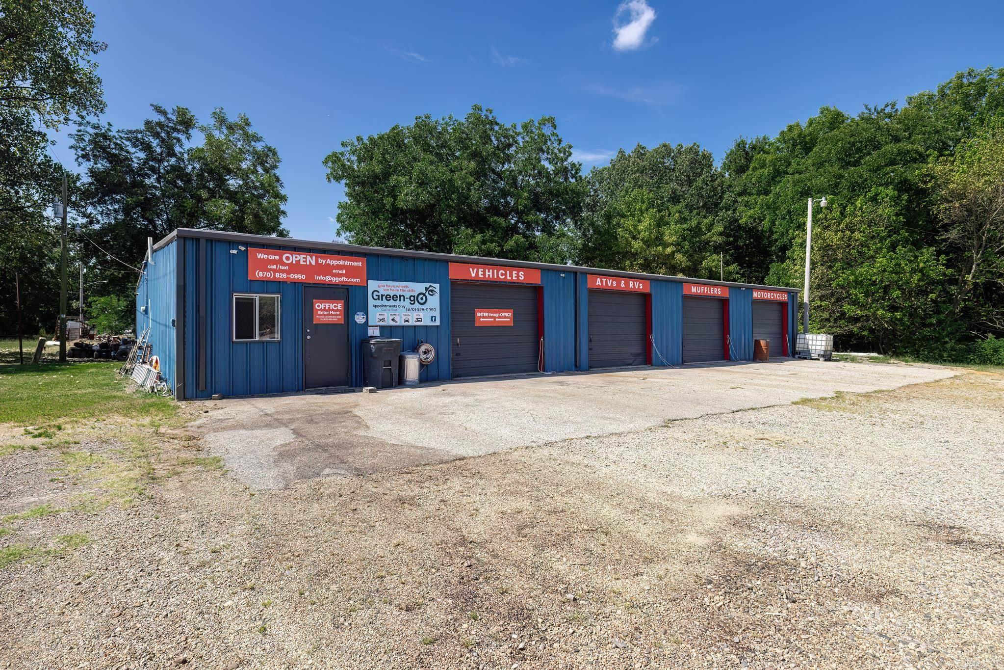 Versatile Commercial Real Estate in Hope AR for SALE or LEASE. Ideal for an Auto Repair Shop or a variety of other business types. Situated on nearly half an acre, the property features a 4,000 sq. ft. shop with: Four bay doors, Two restrooms, Customer waiting area, Private office, Vehicle Lift and optional specialized equipment. Excellent opportunity for entrepreneurs or expanding businesses seeking a well-equipped space in a high-potential location. Lease $2,500. Owner Finance Available. All Negotiable.