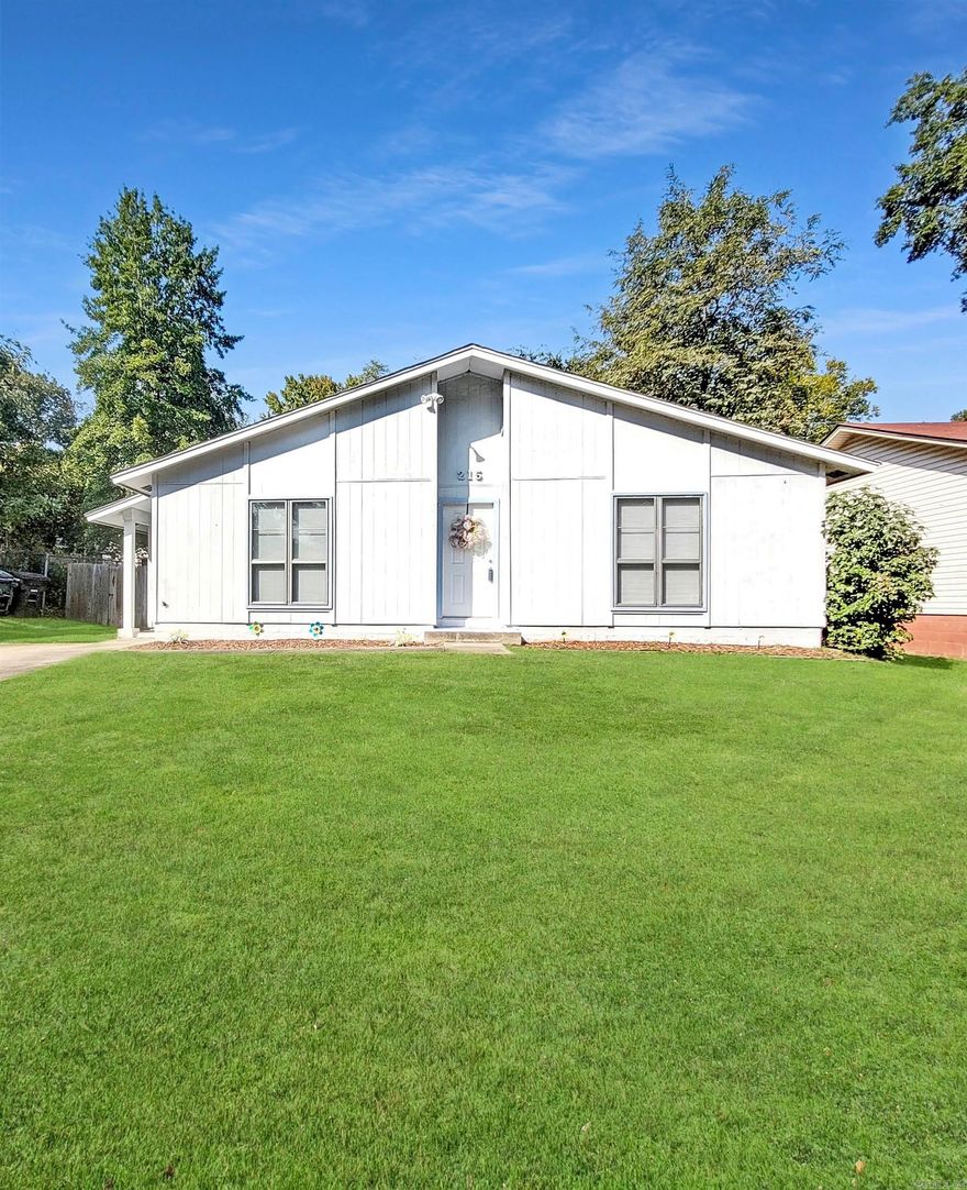 Looking for a home to build your portfolio or a well-kept starter home? Look no further. This charming 3 bedroom, 1 bathroom home is located in a quiet neighborhood and close to the Airforce Base. It has a fully fenced backyard and outdoor storage space. Full of potential. Don’t miss out on this investment. Square footage approximate, please measure for accuracy.