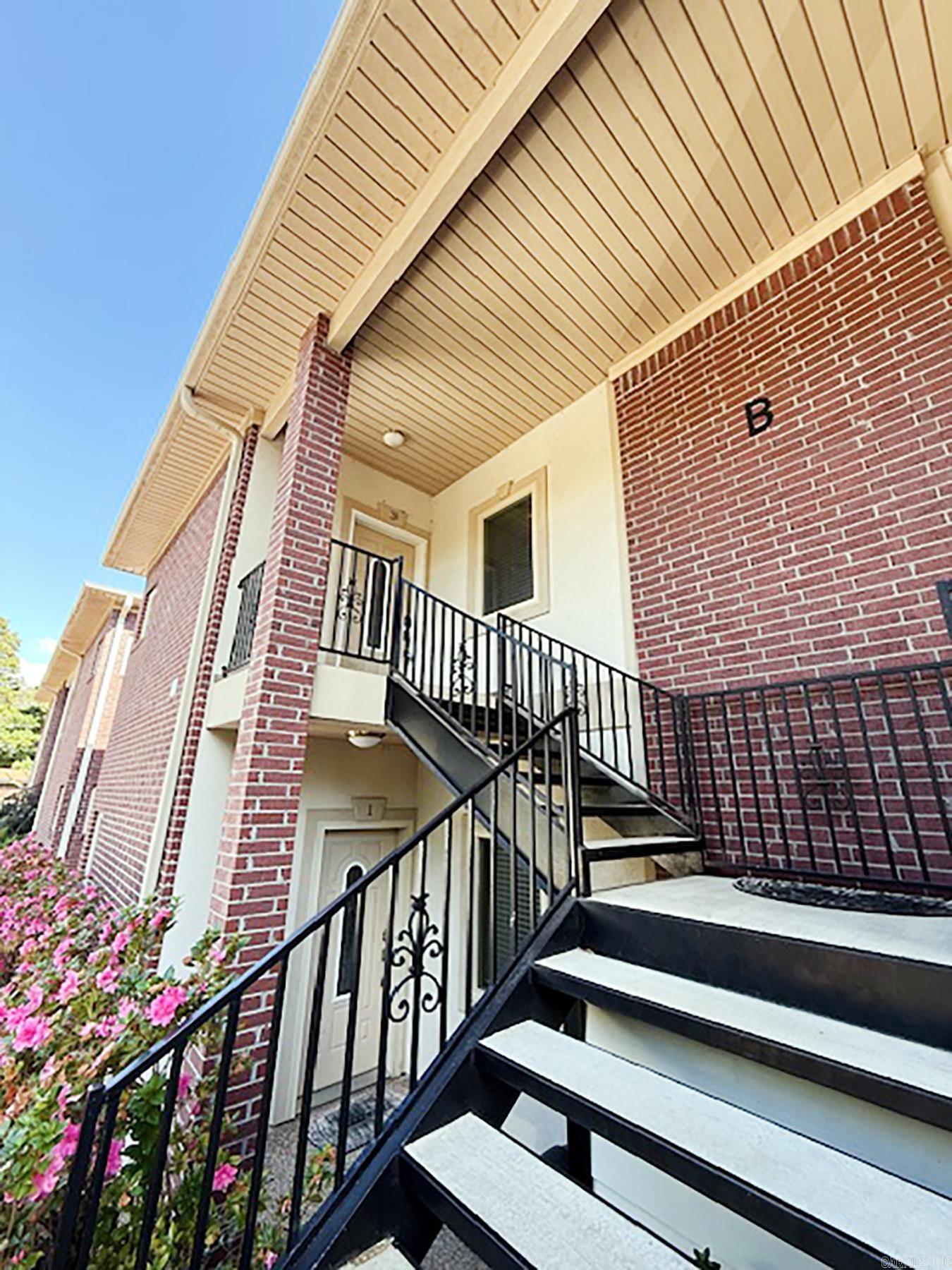 Pier 70 Condominiums - Residential Lease