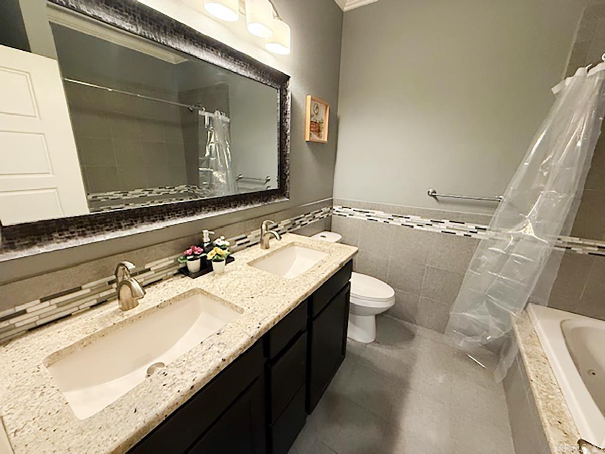 Pier 70 Condominiums - Residential Lease