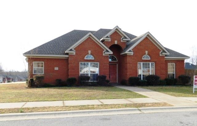 Nothing left for you to do but move right in! NEW PAINT, NEW CARPET, NEW APPLIANCES, fenced-in yard for the kids or pets to play! Great location makes for an easy commute. For more information, log on to www.homepath.com. This is a Fannie Mae HomePath property. Located close to shopping, schools and entertainment.