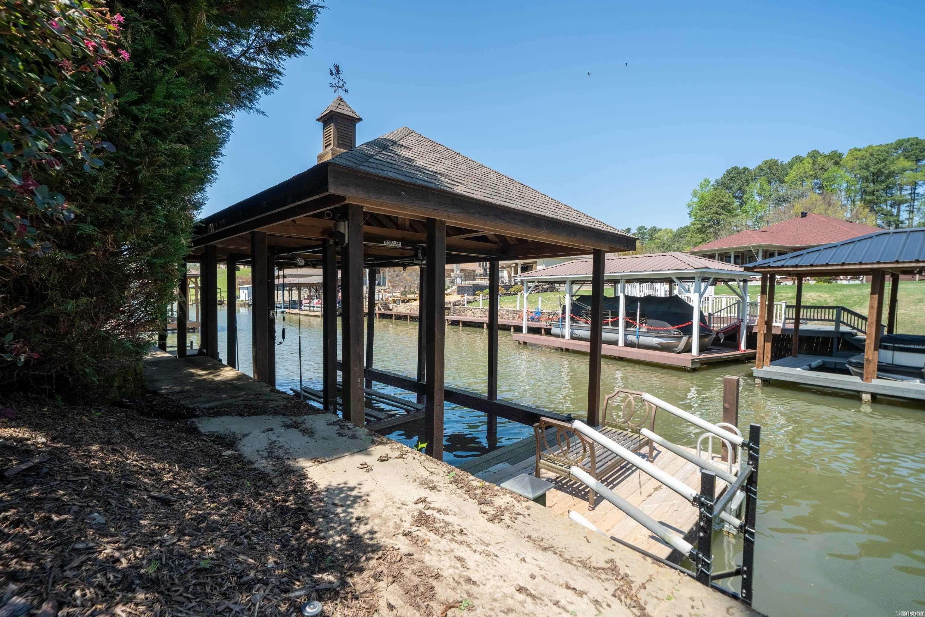 Four Oaks - Residential