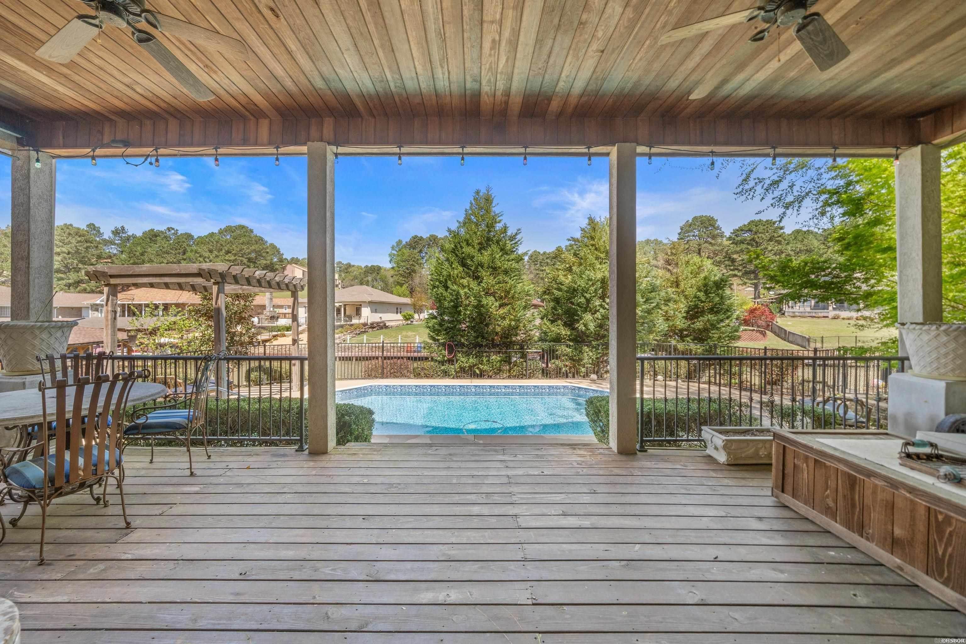 Four Oaks - Residential