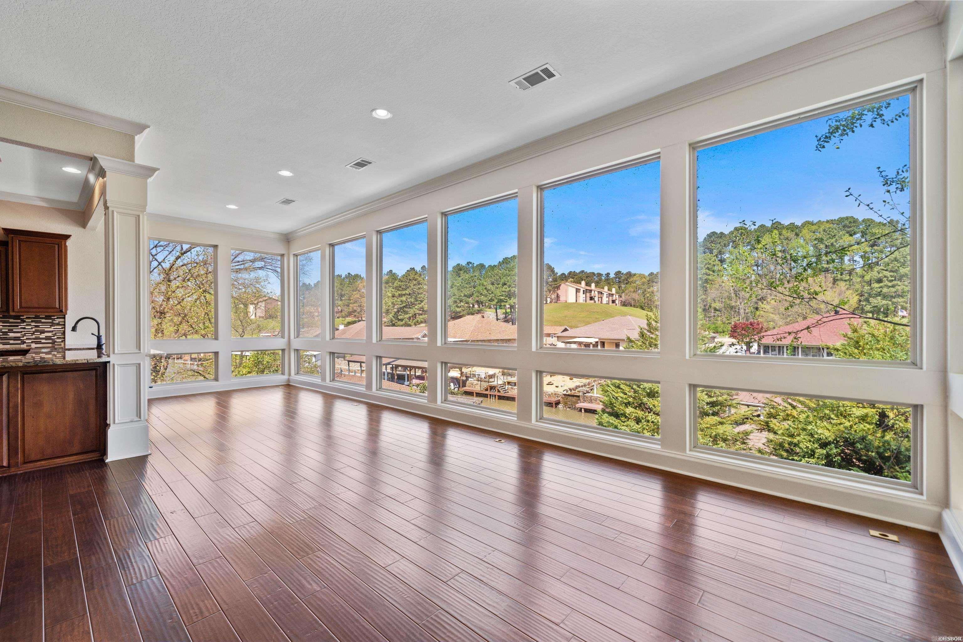 Four Oaks - Residential