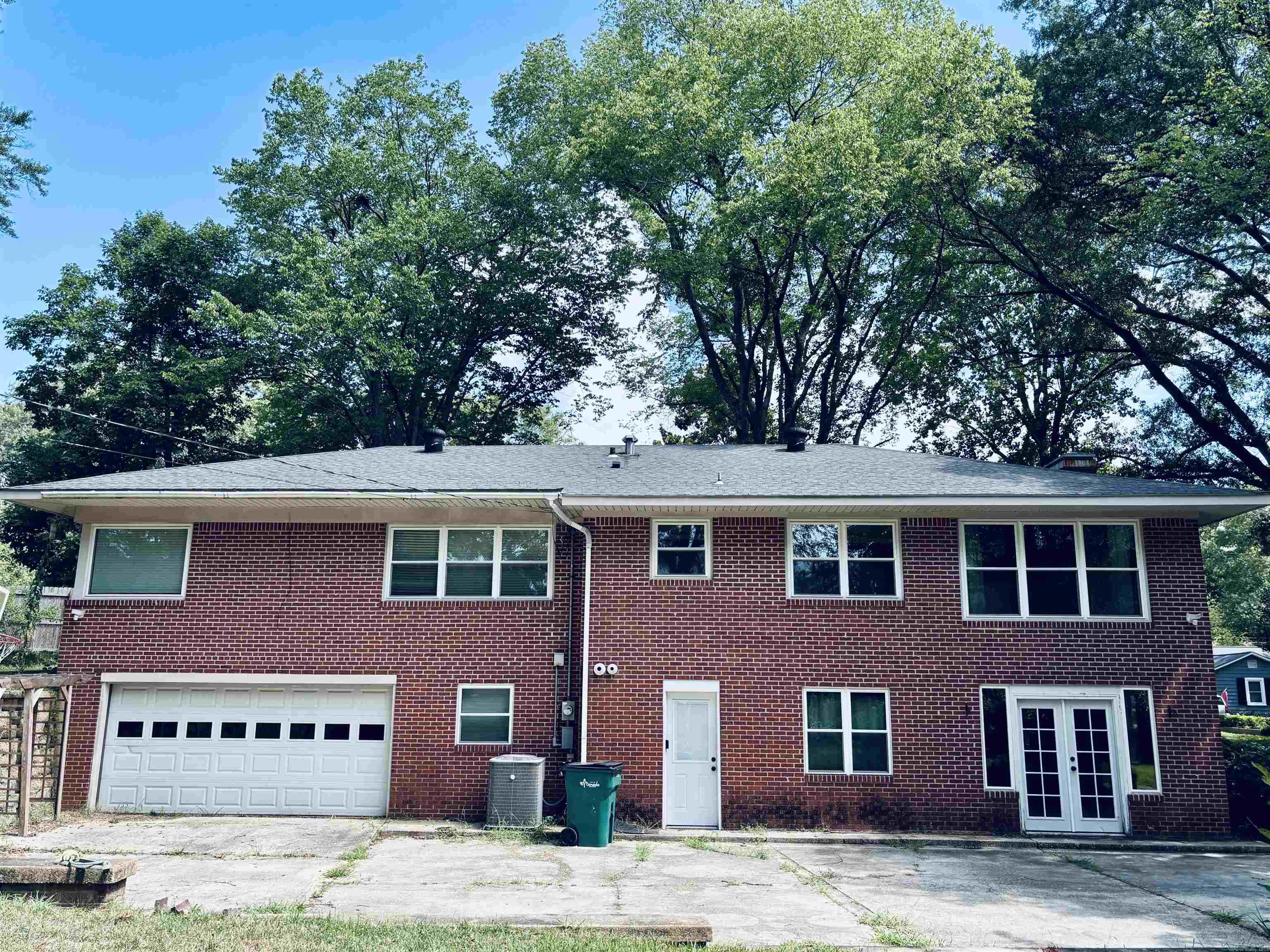 Thompson Heights - Residential