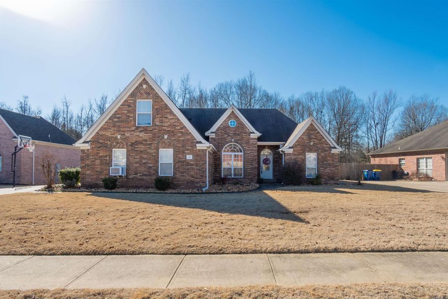 Welcome to Magness Creek North.  This property is a very well taken care of home that has the warmth and feel of Magness Creek.  The property contains room for the family and also an additional bedroom upstairs to be used as a playroom/bedroom.  The backyard setting is very quiet and provides peace and a woods background that backs up to Magness Creek.  Fully fenced for your children and pets. Nice patio for grilling and a backyard shed that conveys.