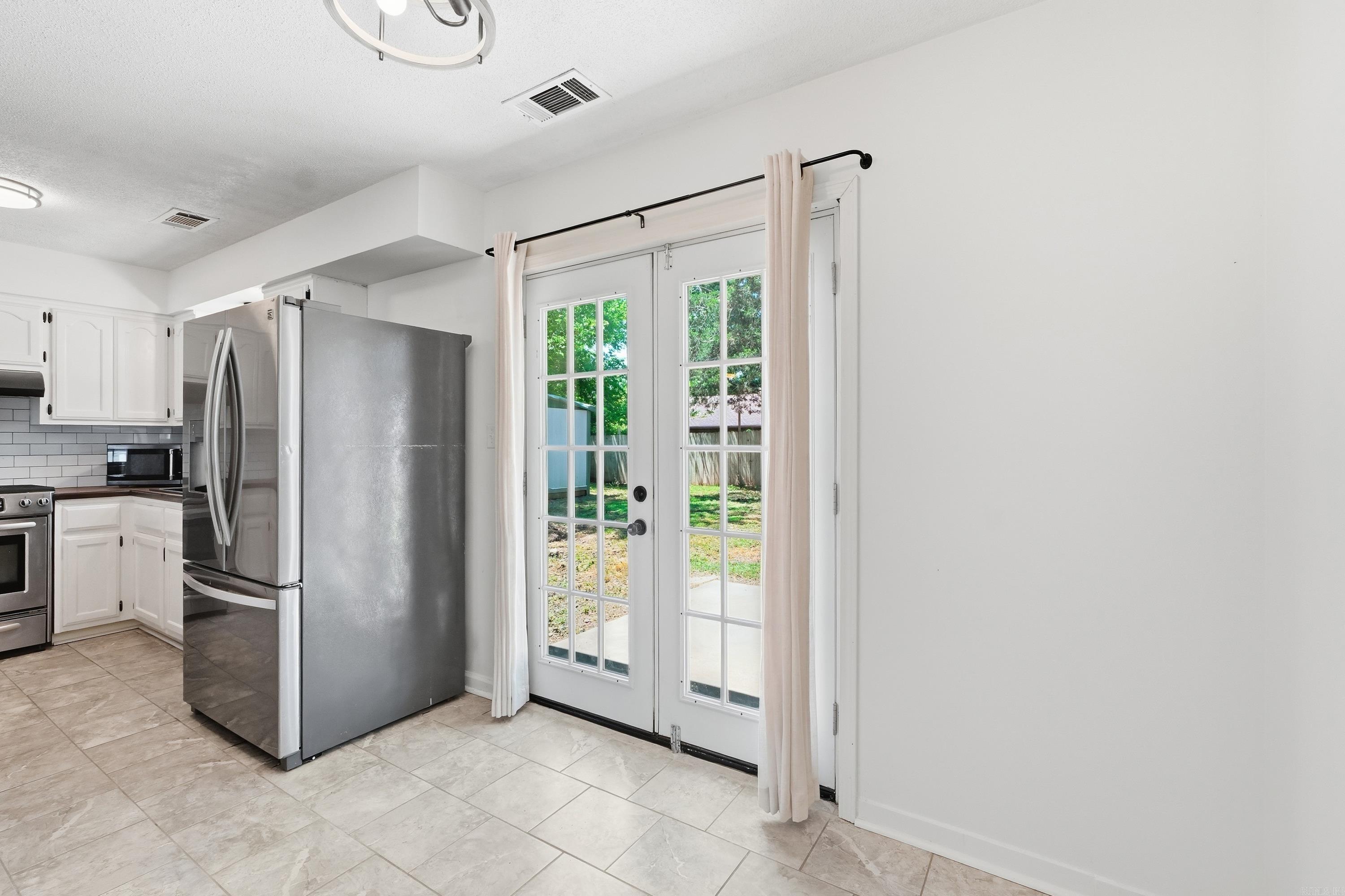 MEADOW CREEK - Residential