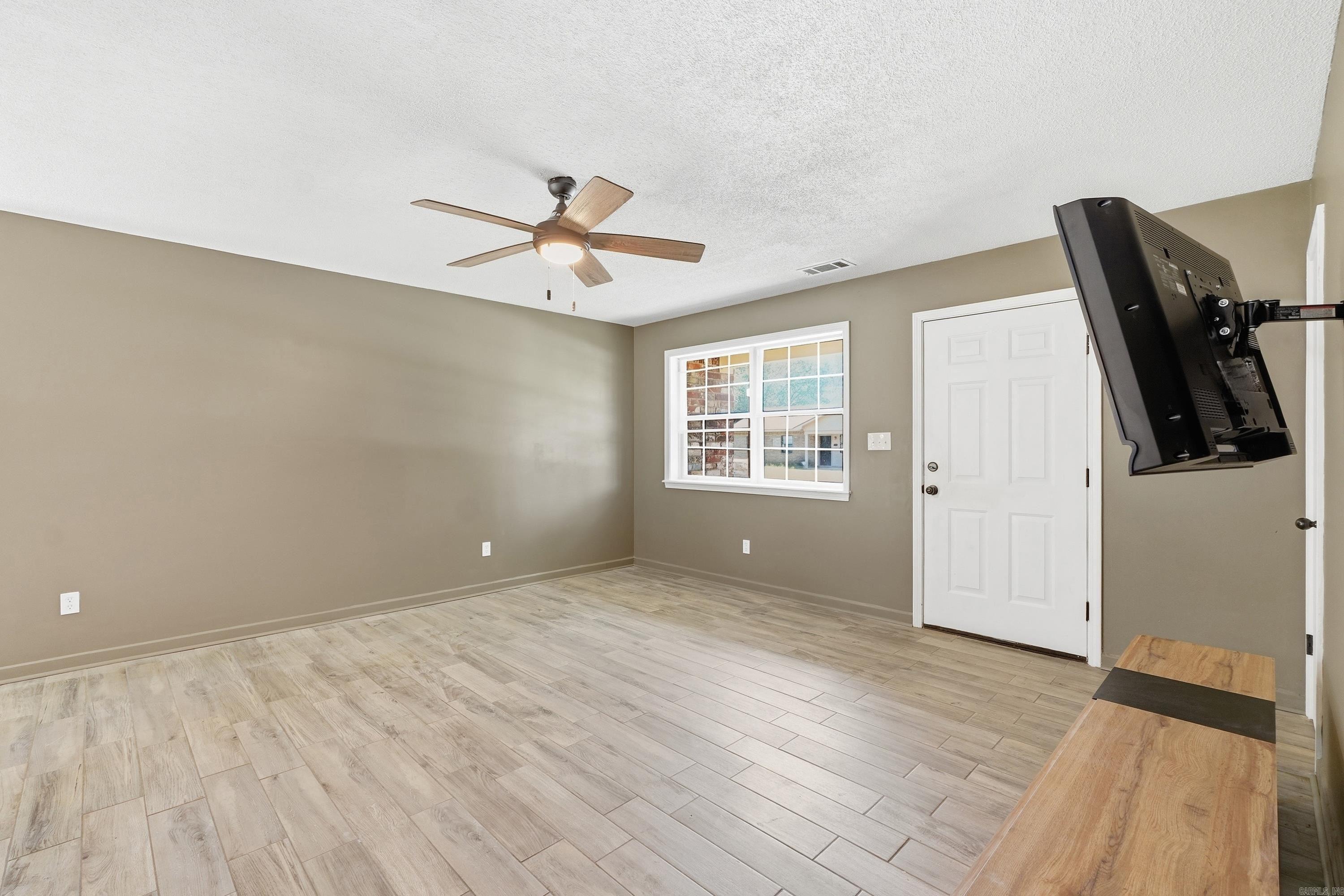 MEADOW CREEK - Residential