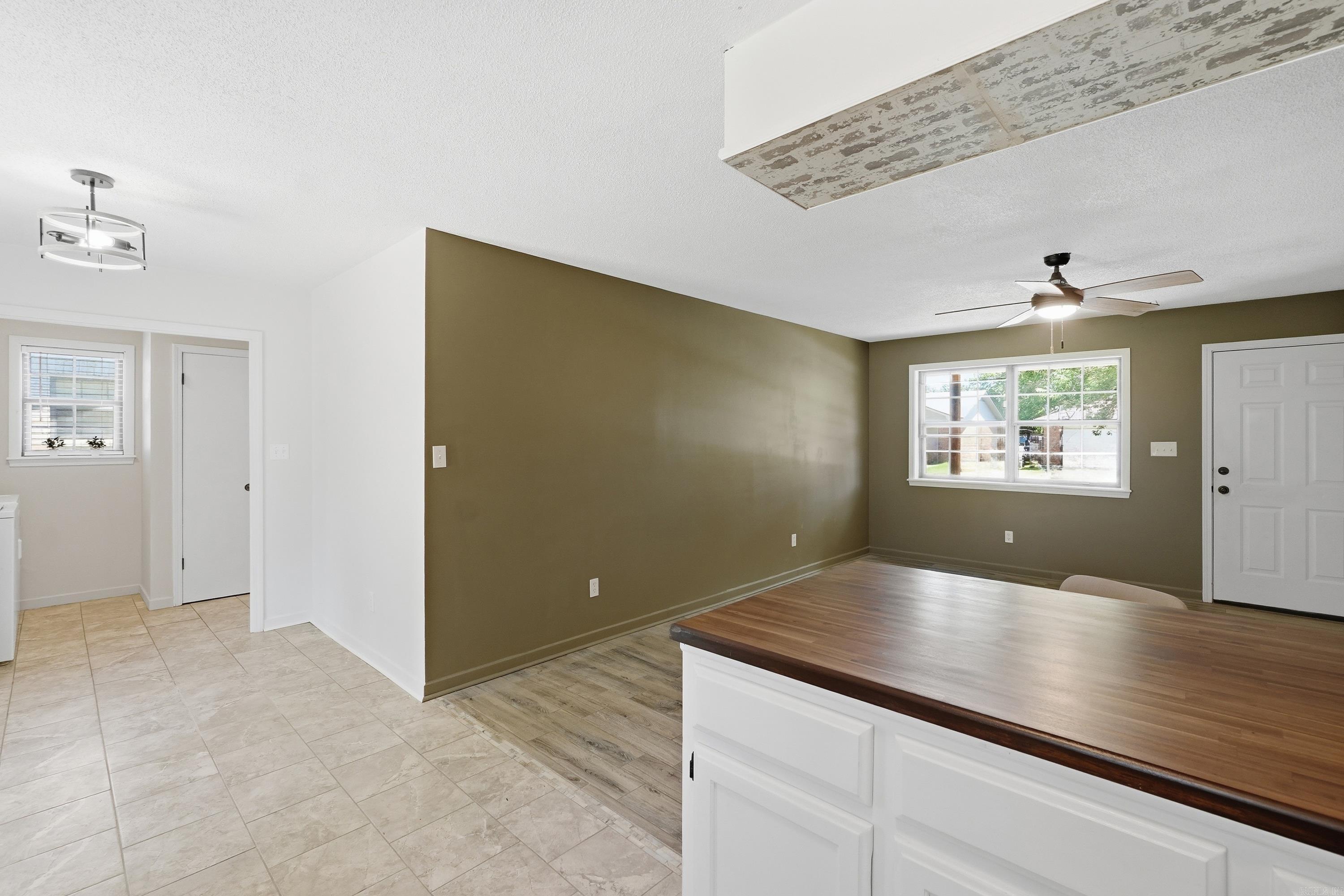 MEADOW CREEK - Residential