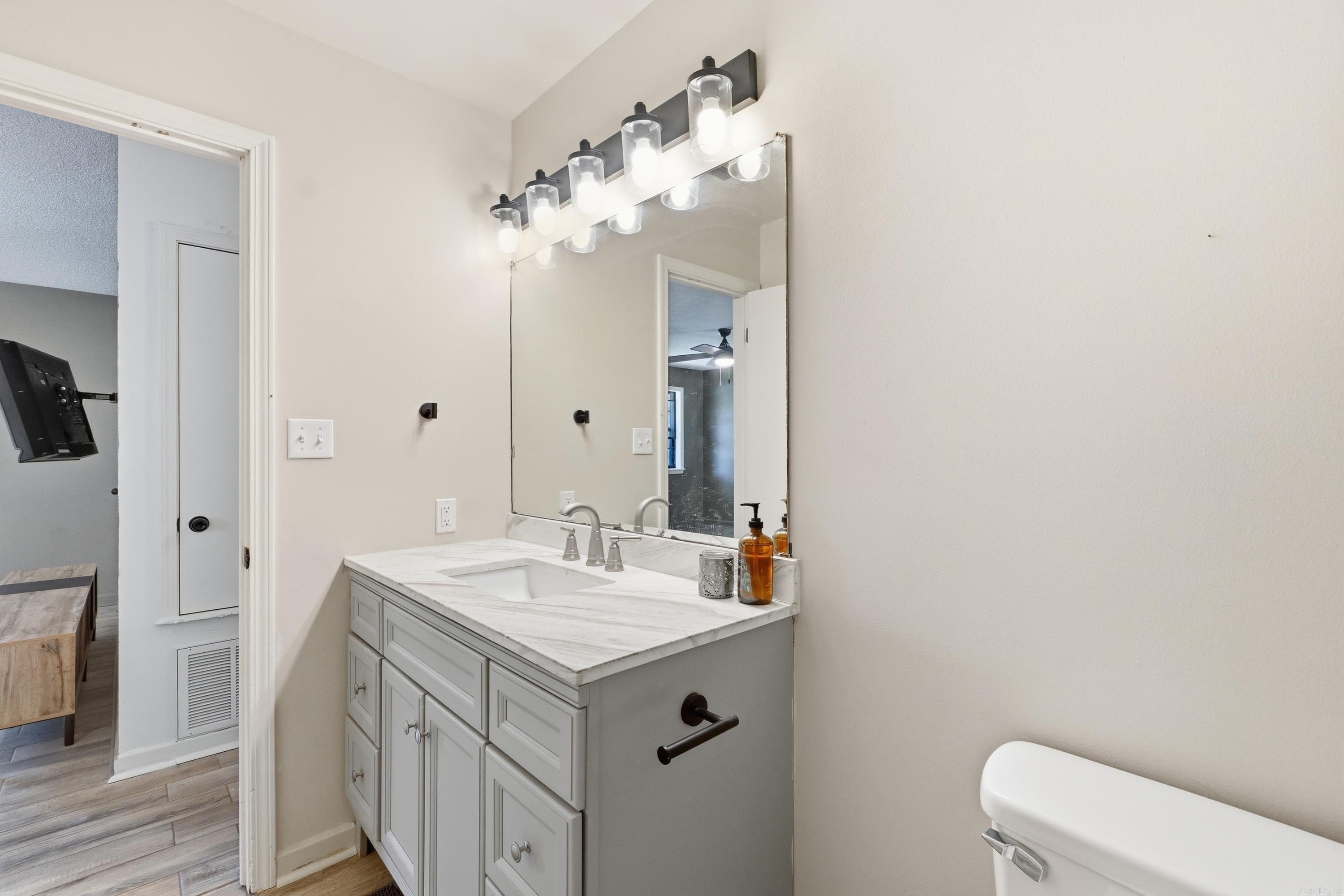 MEADOW CREEK - Residential