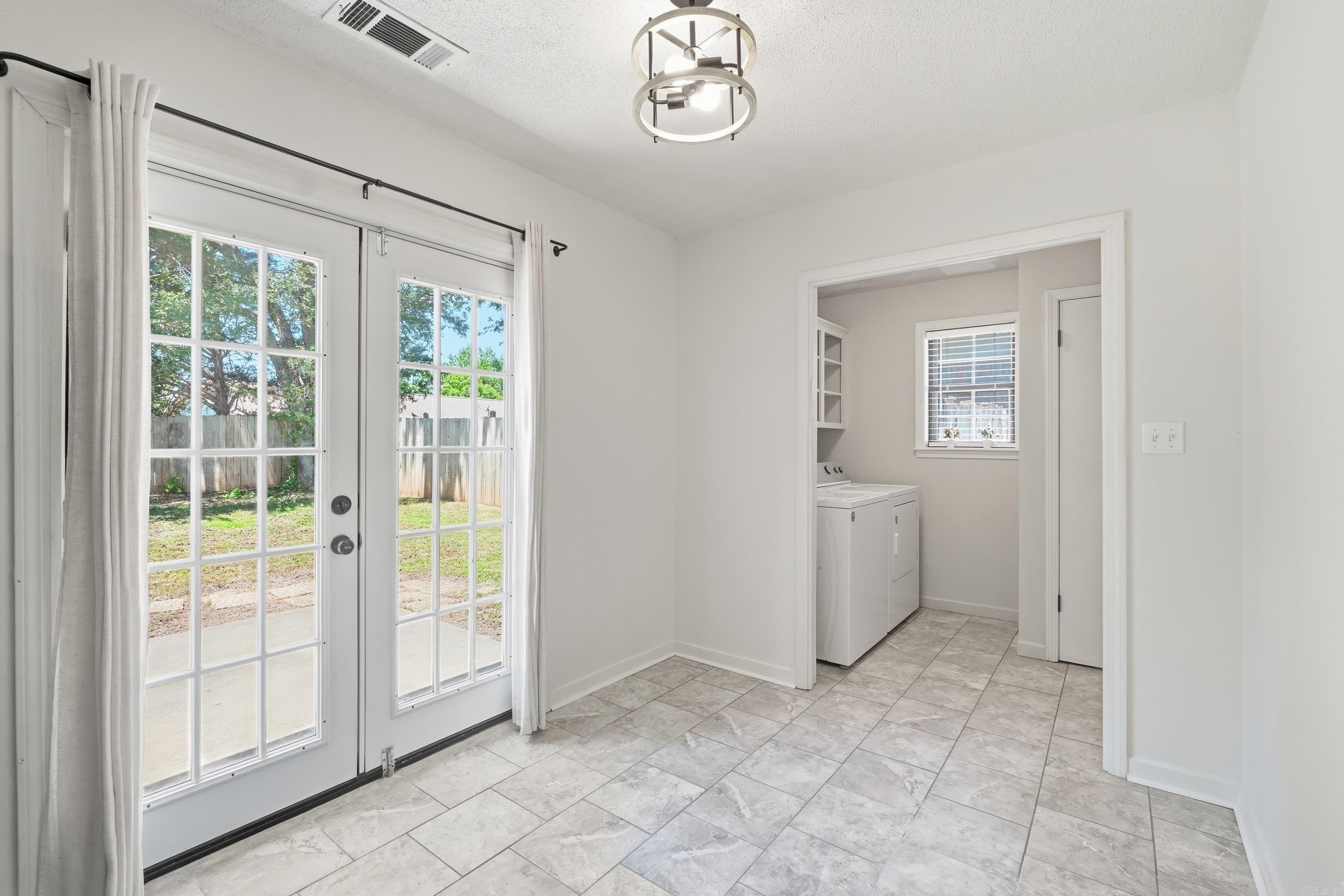 MEADOW CREEK - Residential