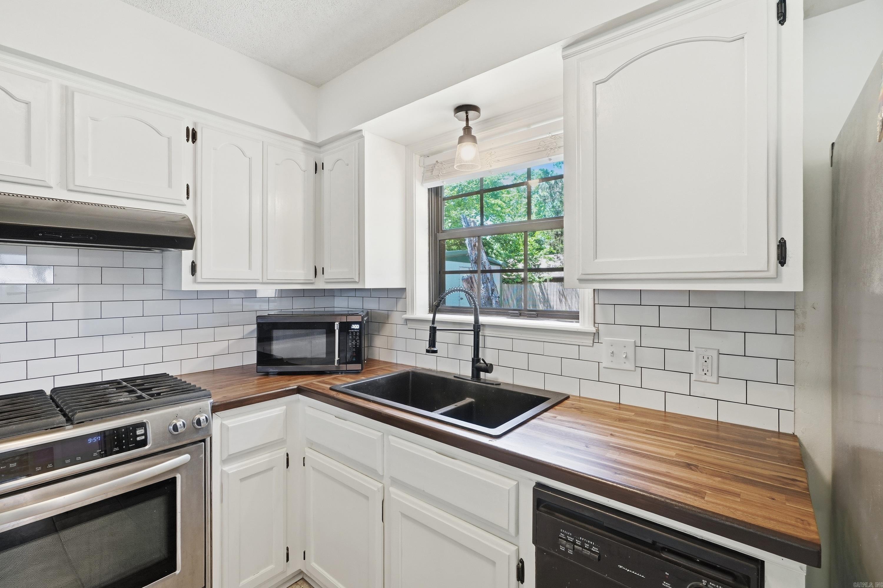 MEADOW CREEK - Residential