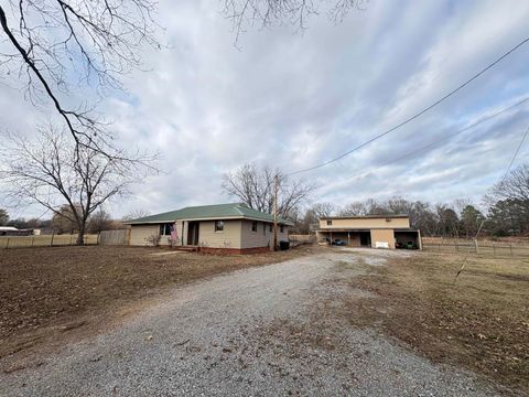 Photo of 305 Norris Lane, Batesville, AR 72501 (MLS # 25049615)