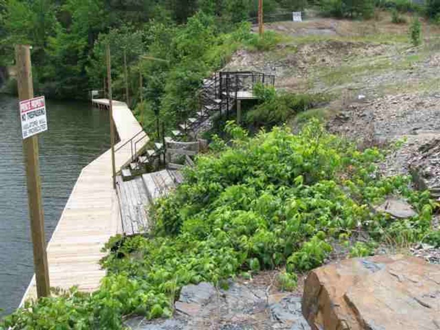 Commercial Lake Lot, just past the old 2720 Club. 227 Ft on Lake Hamilton with new Boardwalk, just completed for Boat parking.