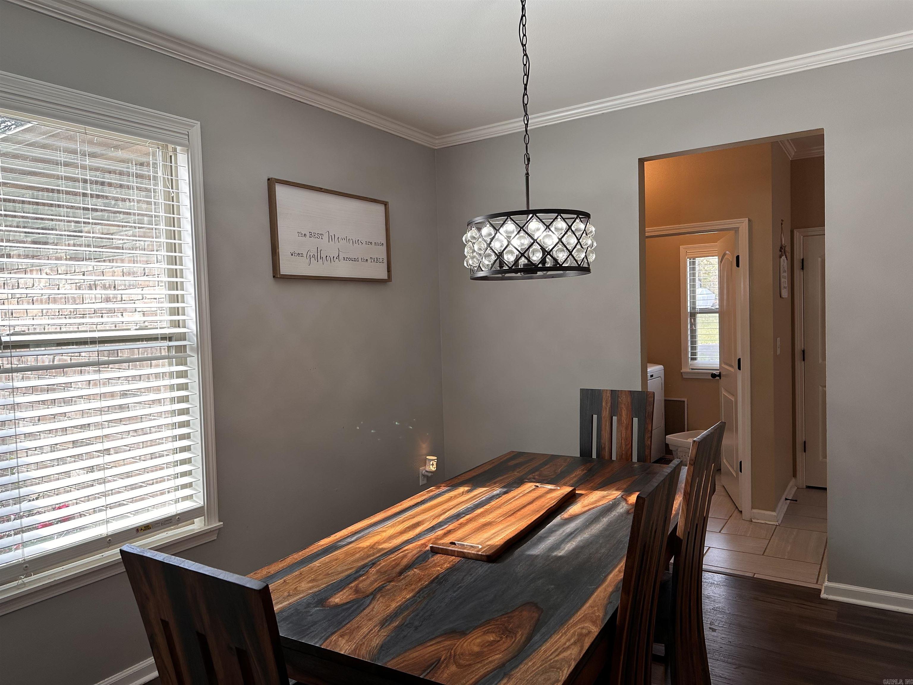 OAK MANOR - Residential