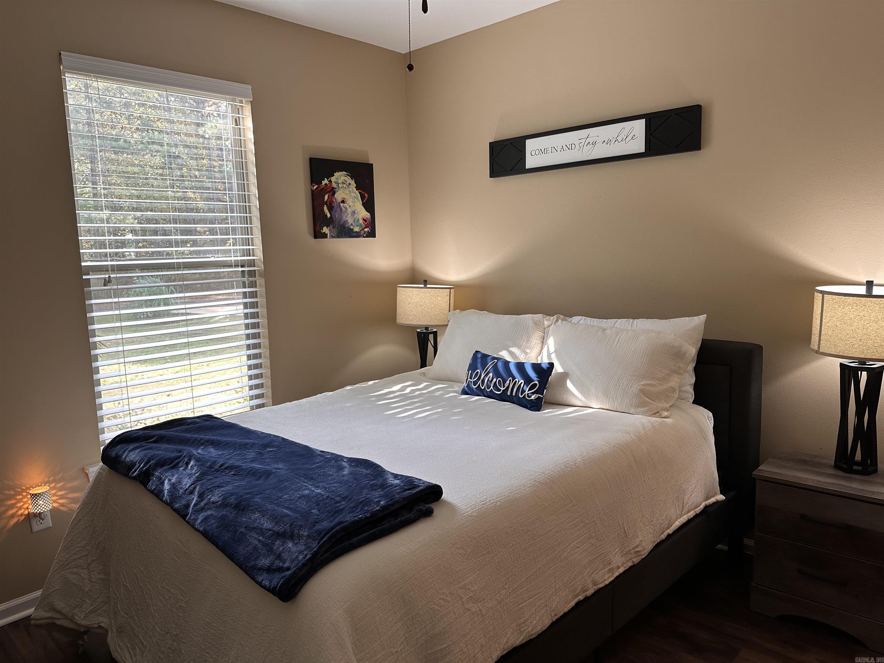 OAK MANOR - Residential