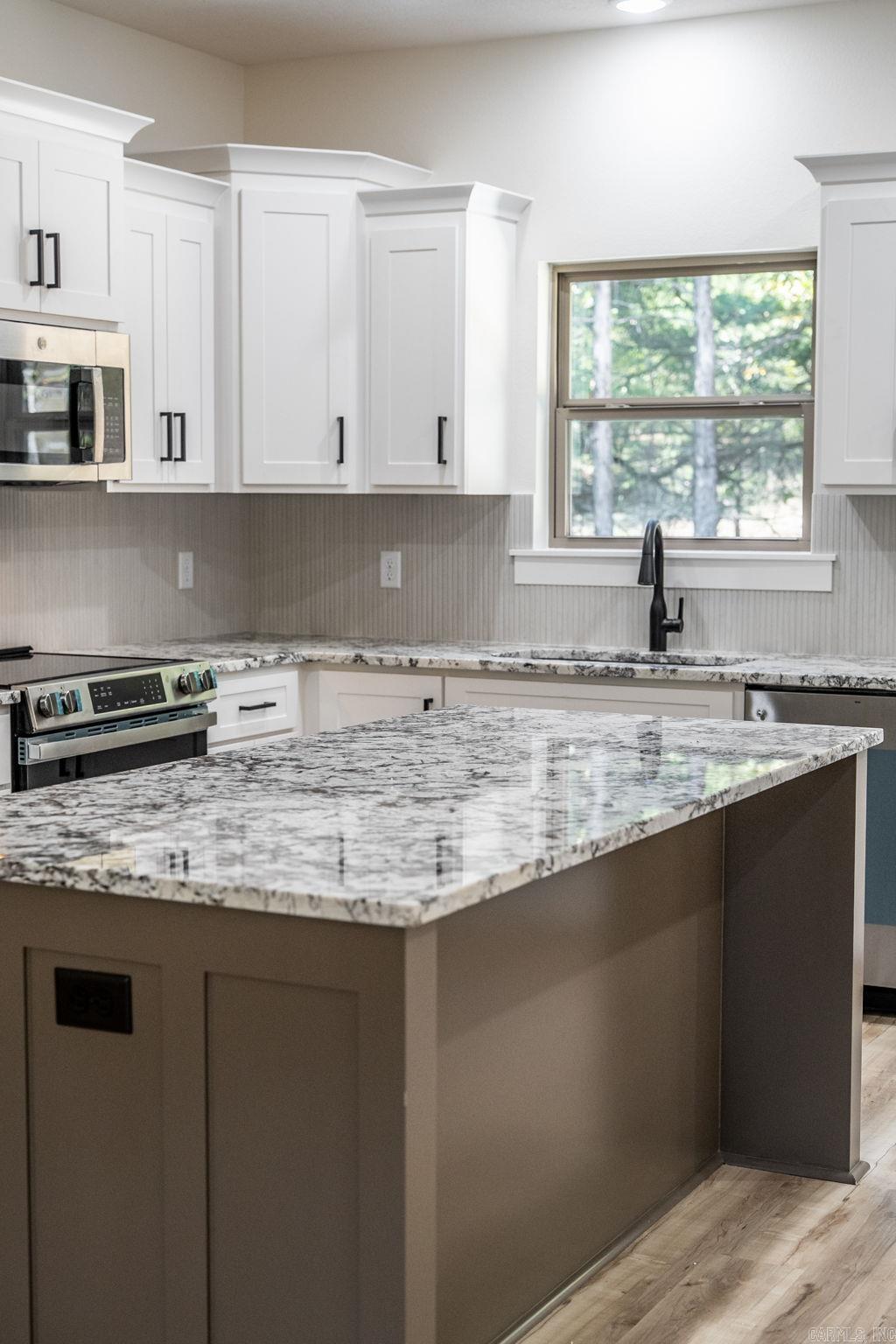 ULES WATSON PLACE - Residential