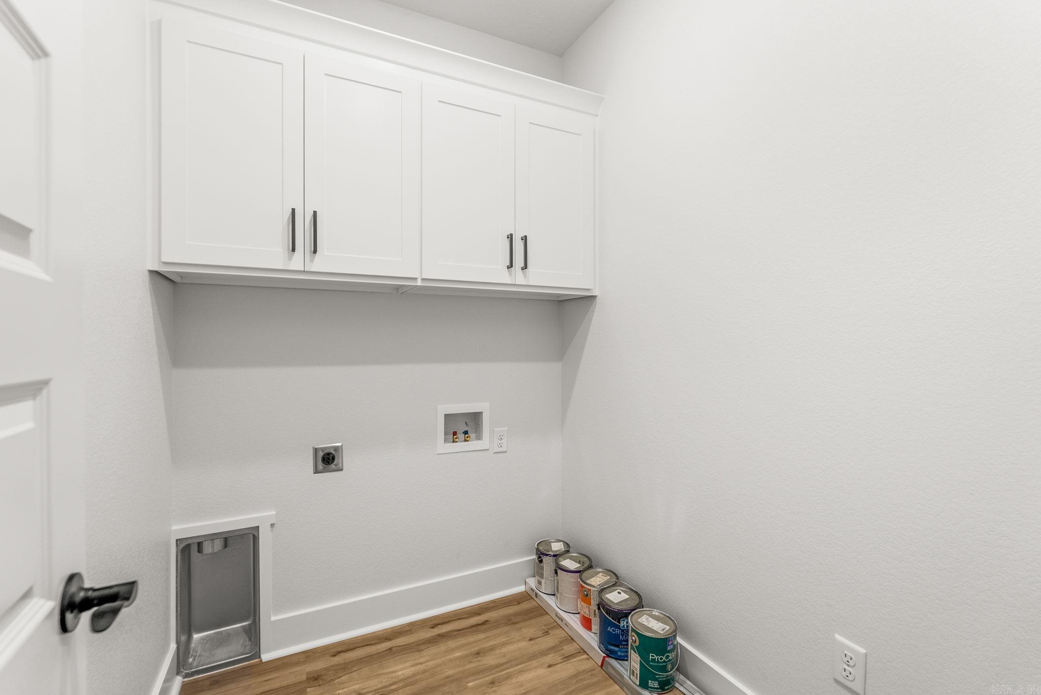 ULES WATSON PLACE - Residential