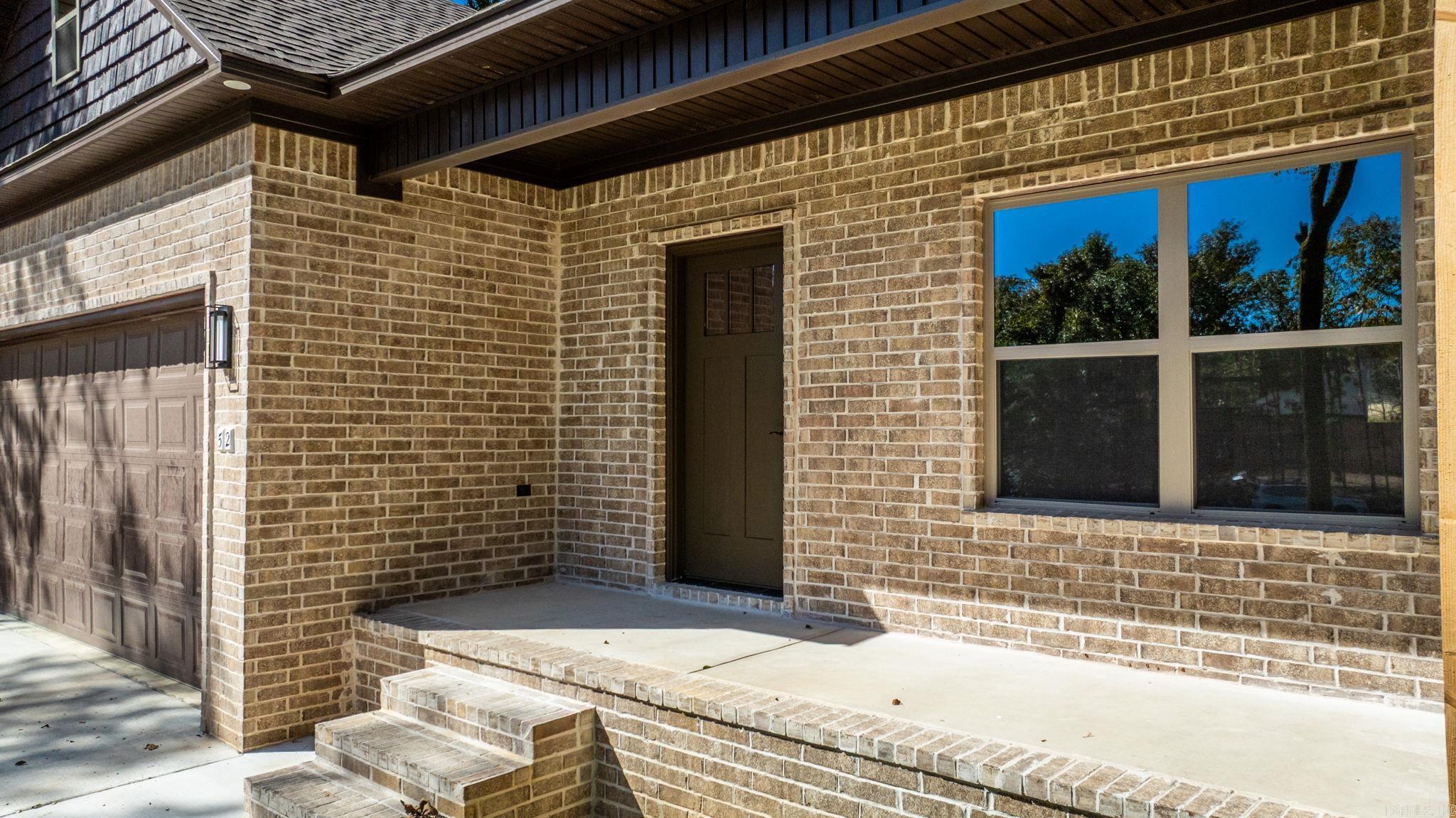 ULES WATSON PLACE - Residential