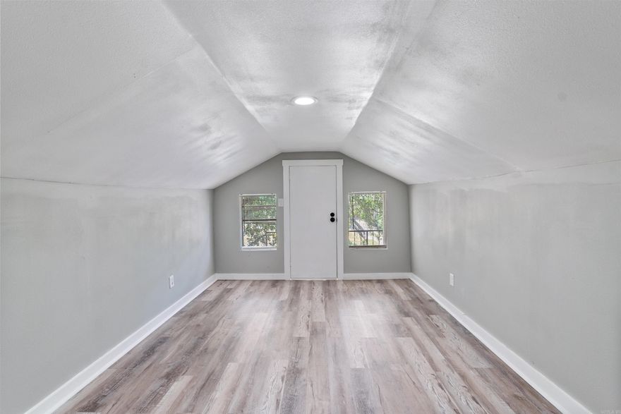 Cozy studio apartment in downtown Little Rock minutes away from SOMA. Luxury vinyl flooring throughout. Quartz countertops. Close to shopping, dining, and much more! The lease for this property is for 18 months with a 3% increase after the first year. Income has to be 3x the amount of rent unless you have a housing voucher.