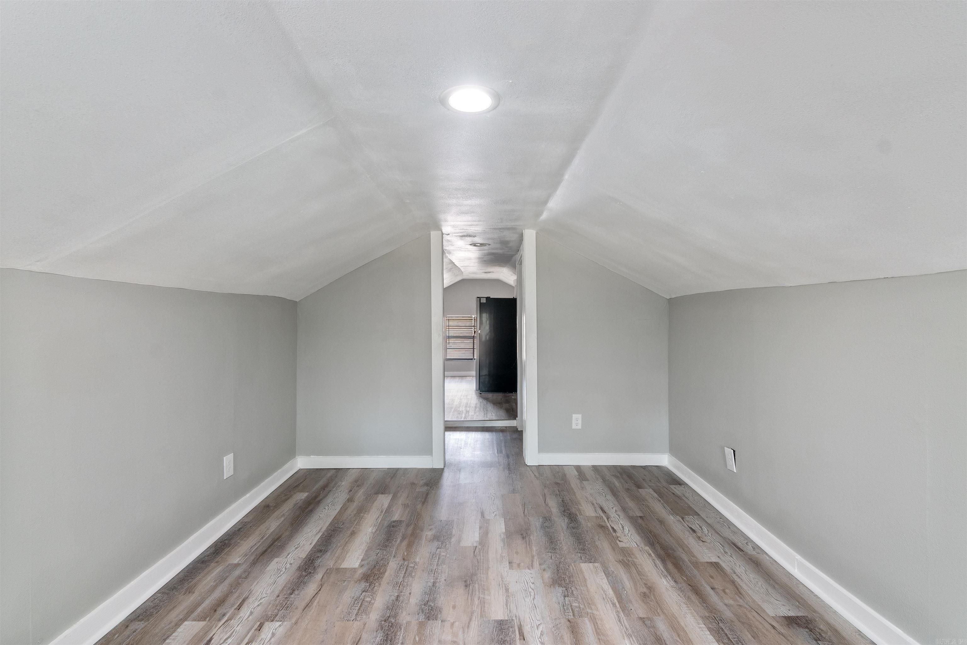 Weldon E Wrights - Residential Lease