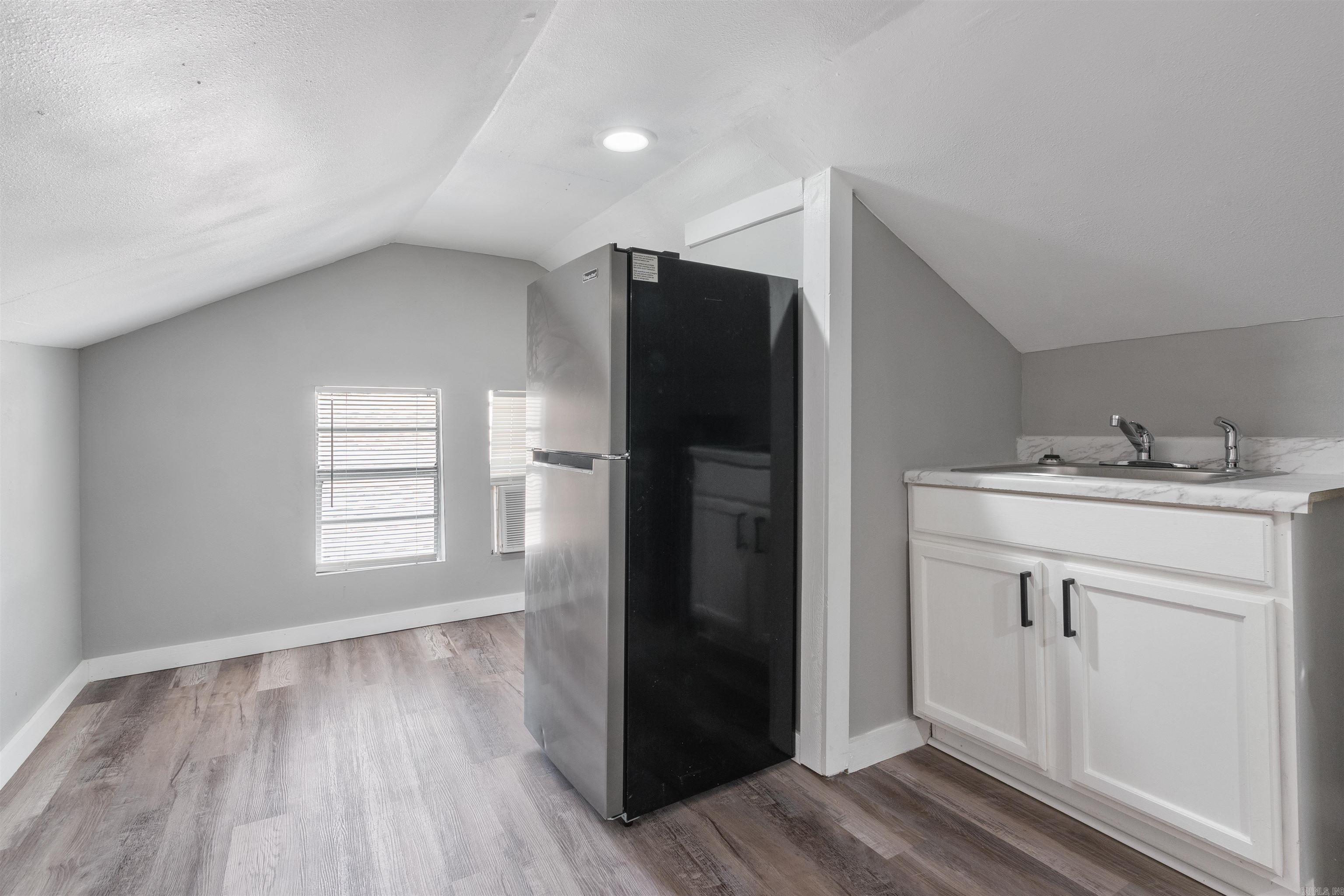 Weldon E Wrights - Residential Lease