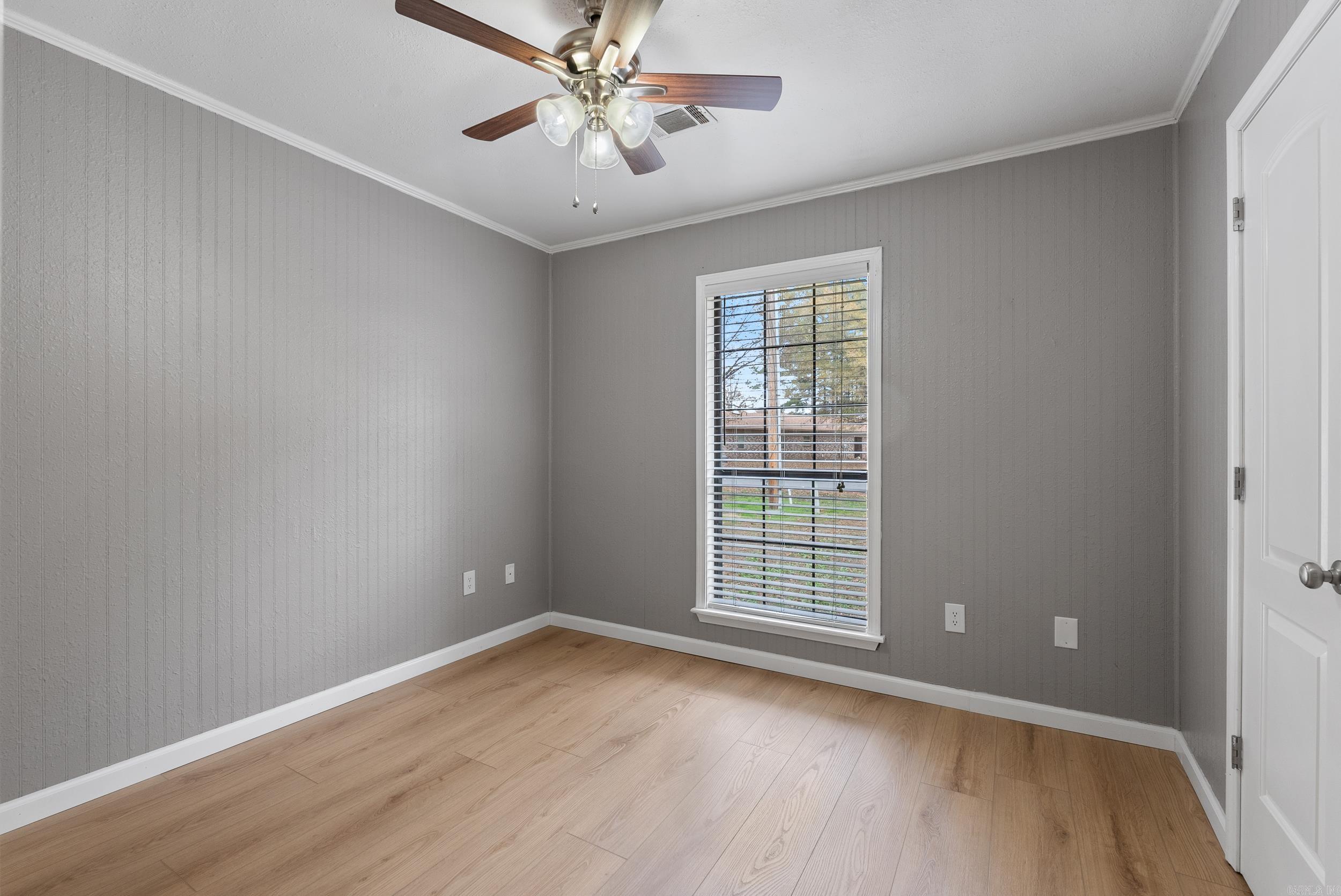 Greenbrier - Residential Income