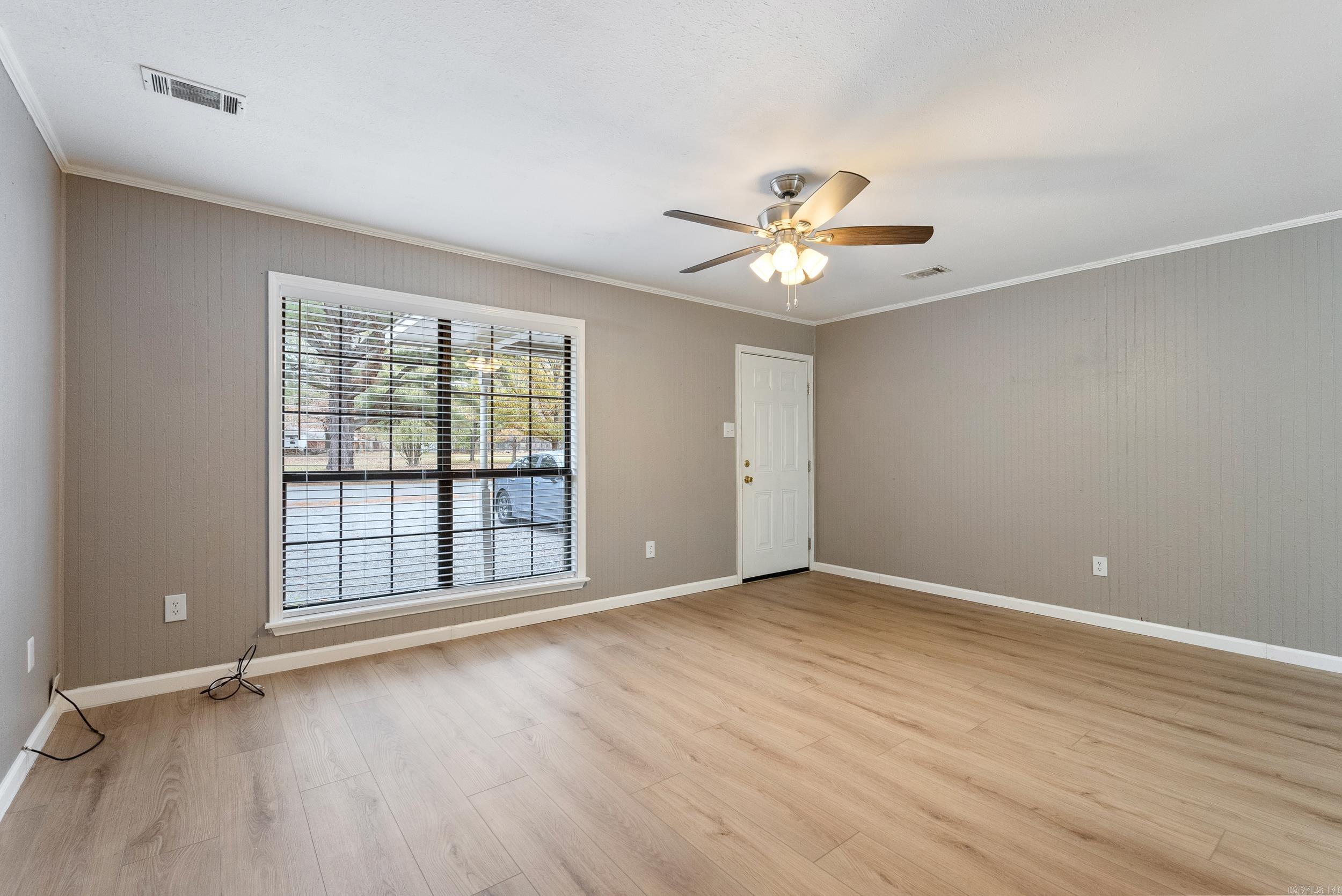 Greenbrier - Residential Income