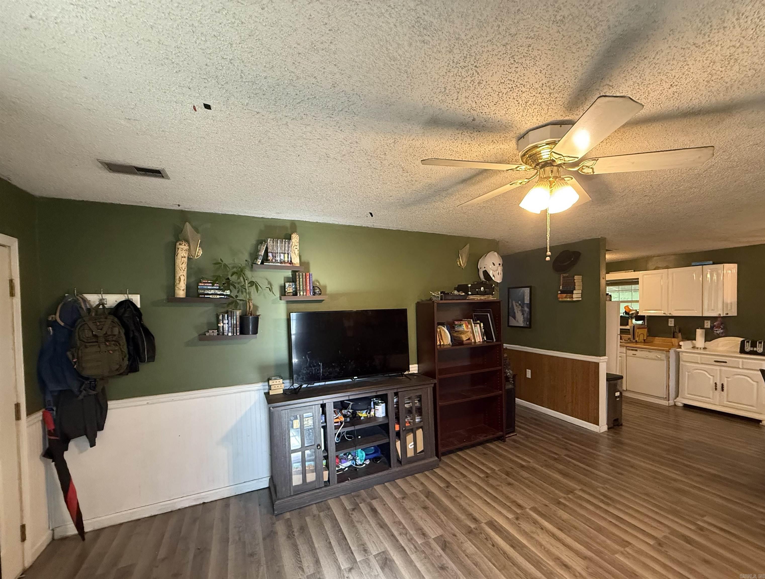 KIRKSEY EST - Residential