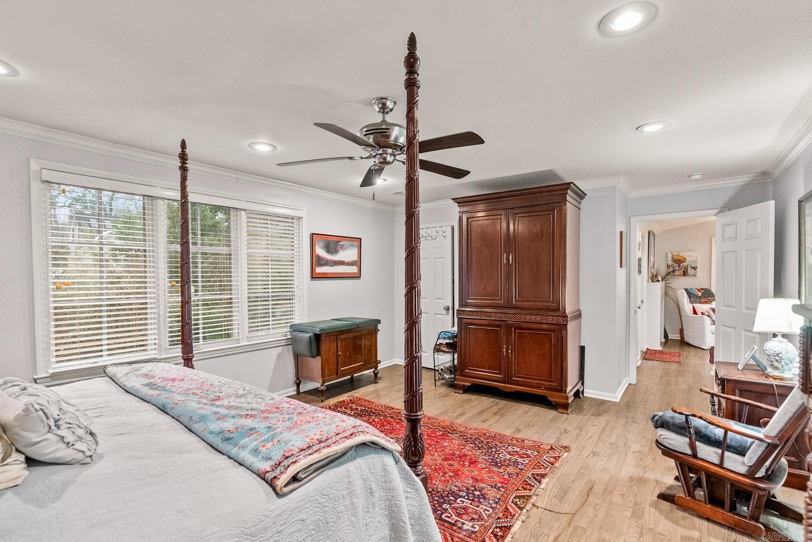 COUNTRY CLUB HEIGHTS - Residential