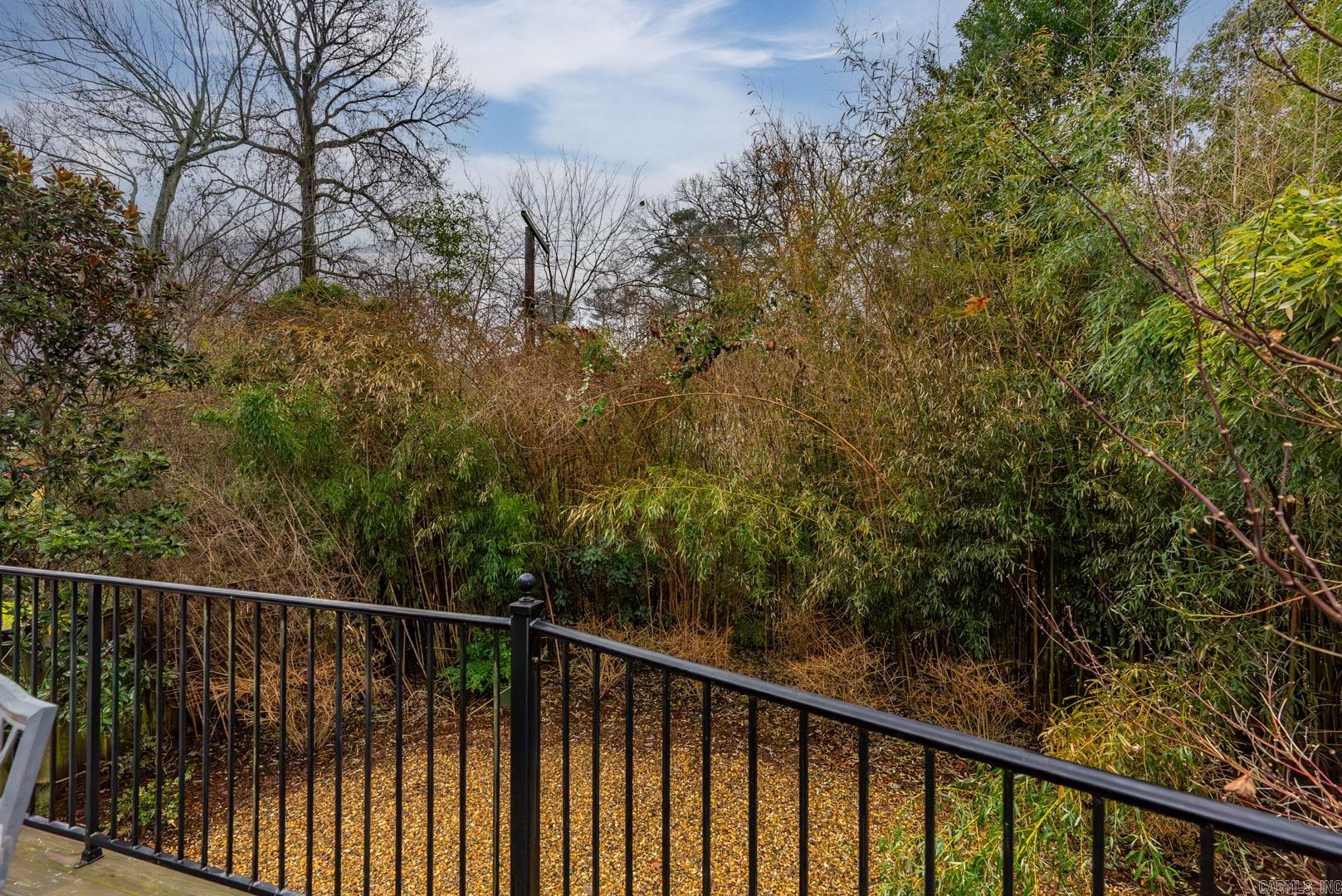 COUNTRY CLUB HEIGHTS - Residential