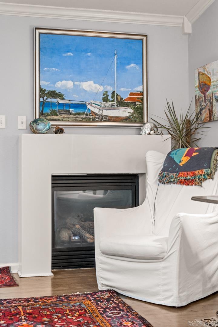 COUNTRY CLUB HEIGHTS - Residential