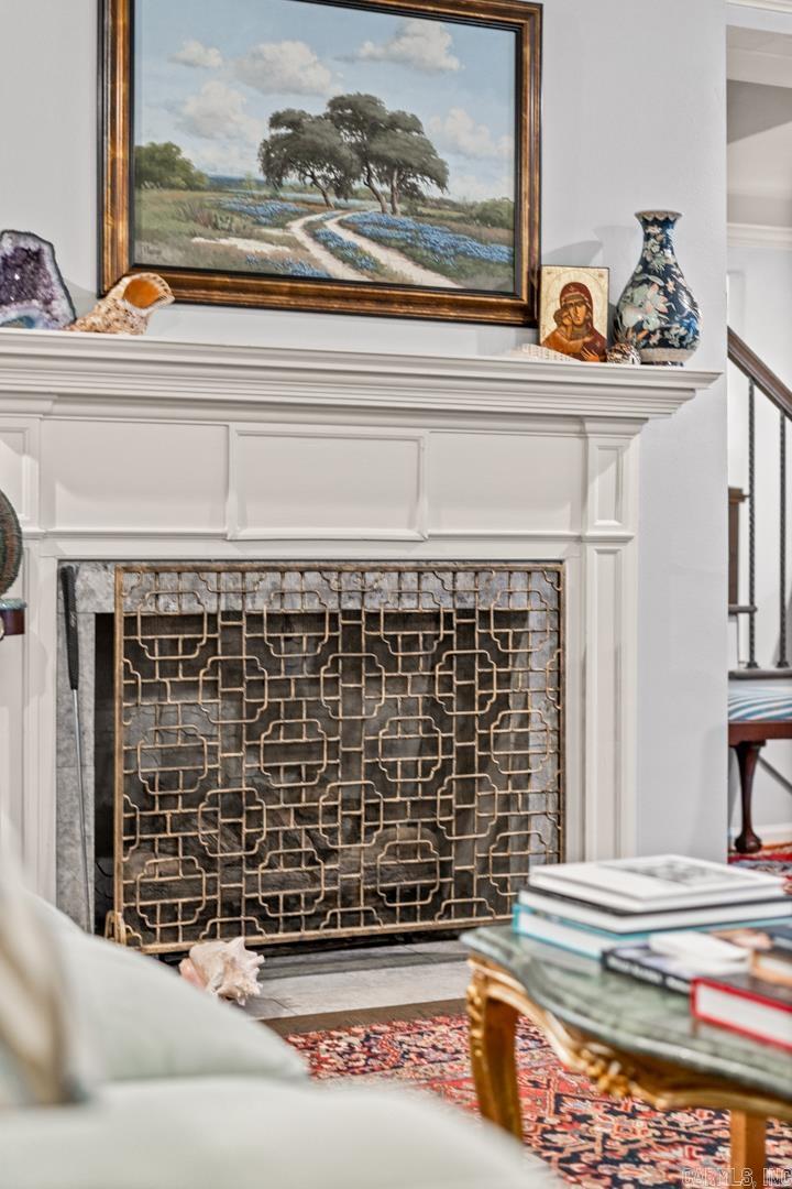 COUNTRY CLUB HEIGHTS - Residential