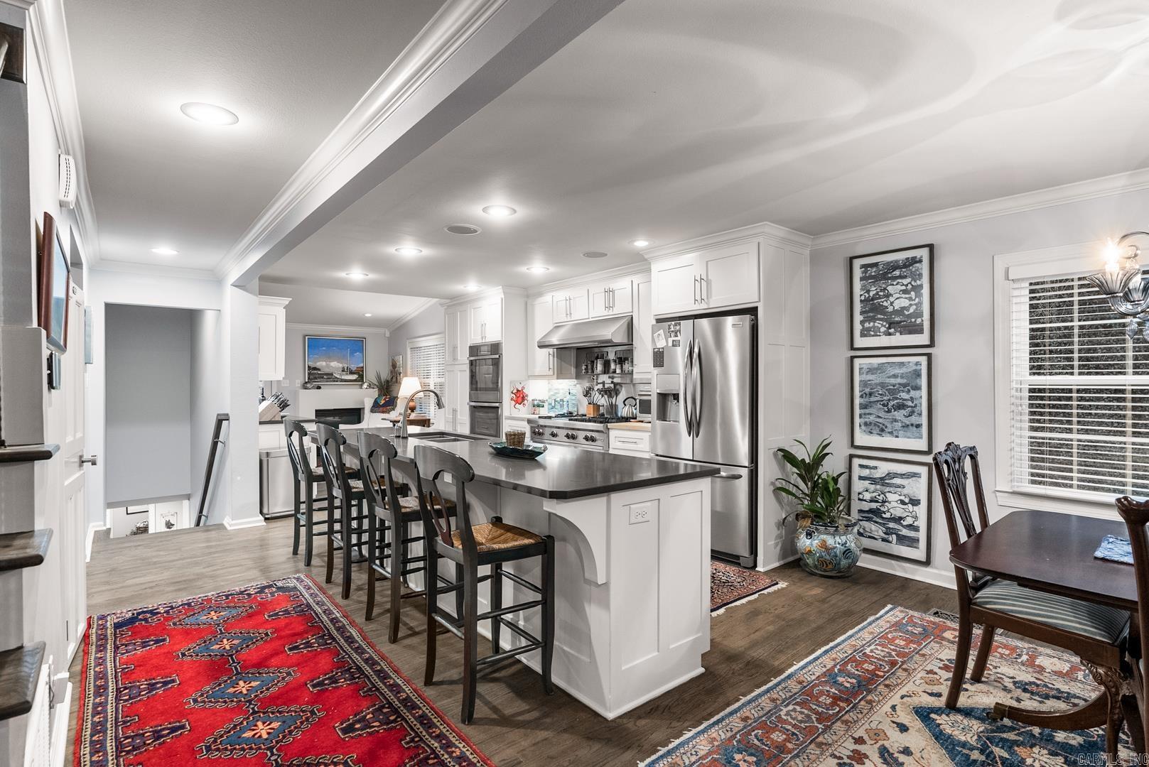 COUNTRY CLUB HEIGHTS - Residential