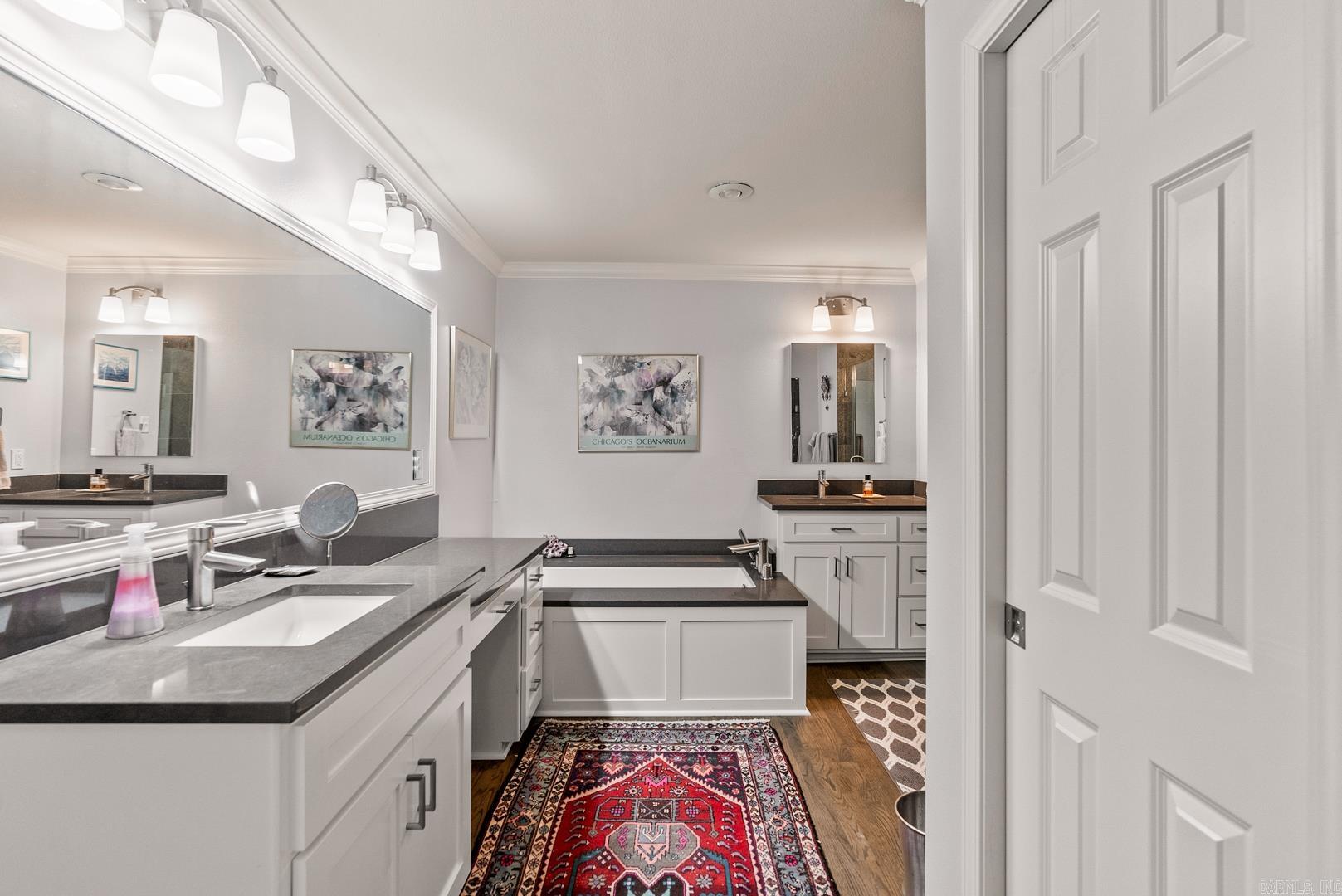 COUNTRY CLUB HEIGHTS - Residential