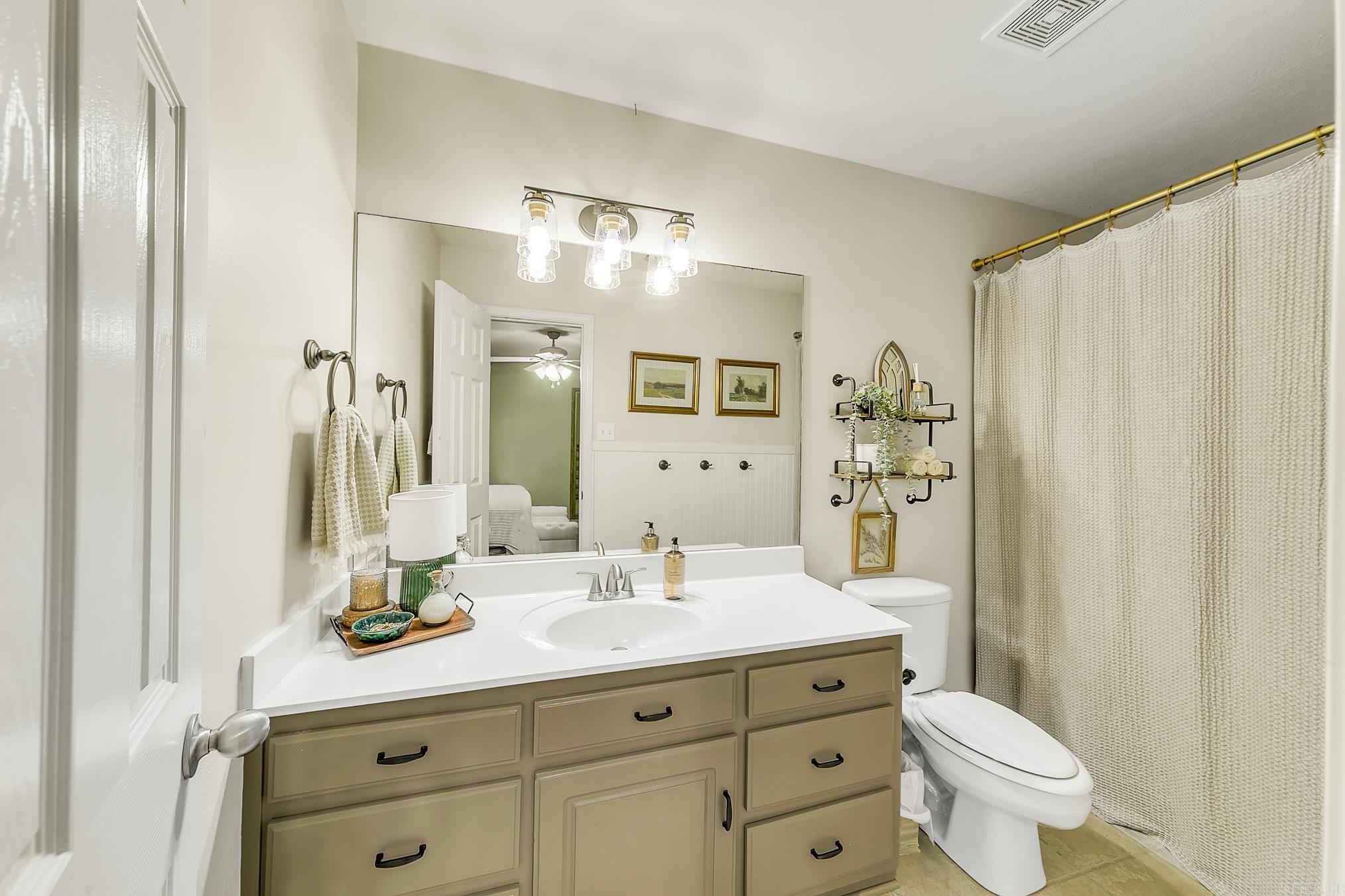 SILVER STREAK - Residential