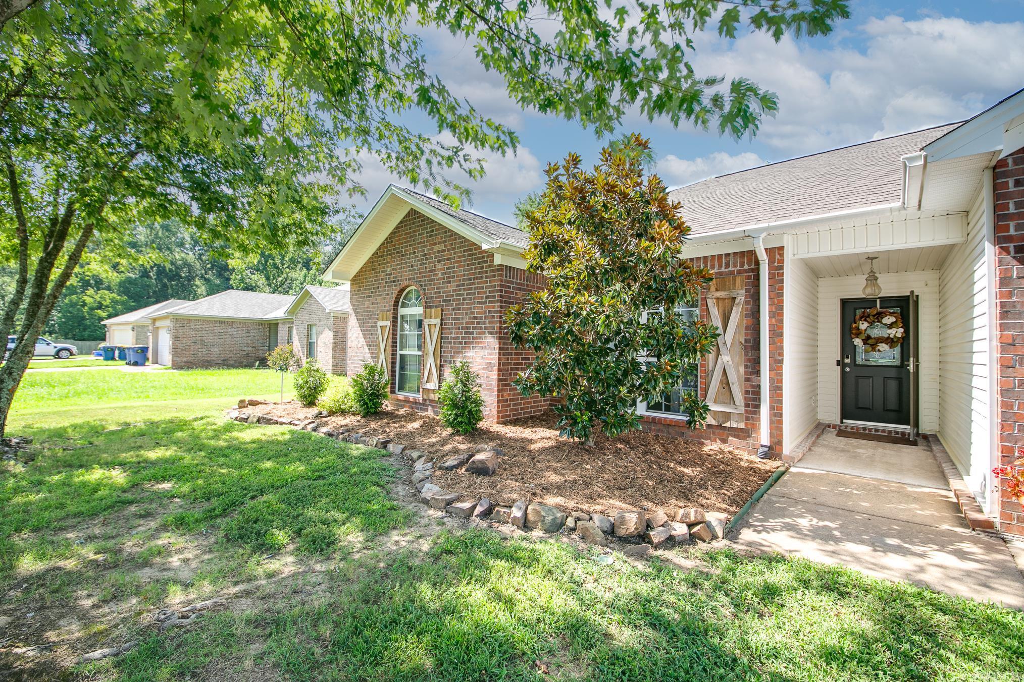 SILVER STREAK - Residential