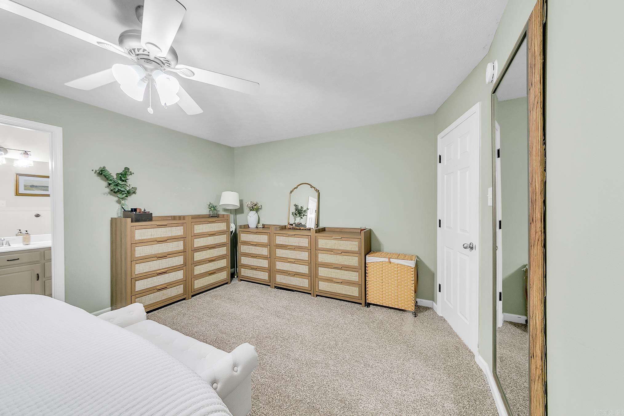 SILVER STREAK - Residential