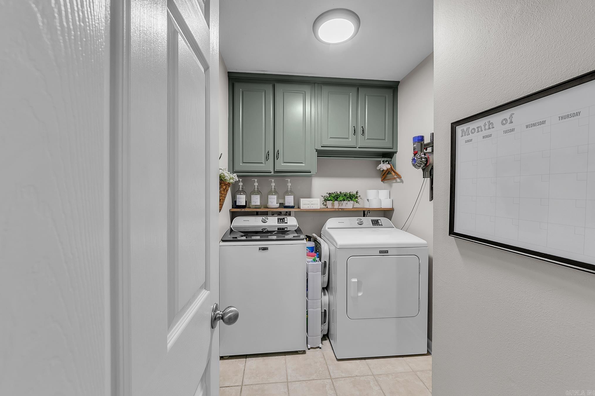 SILVER STREAK - Residential