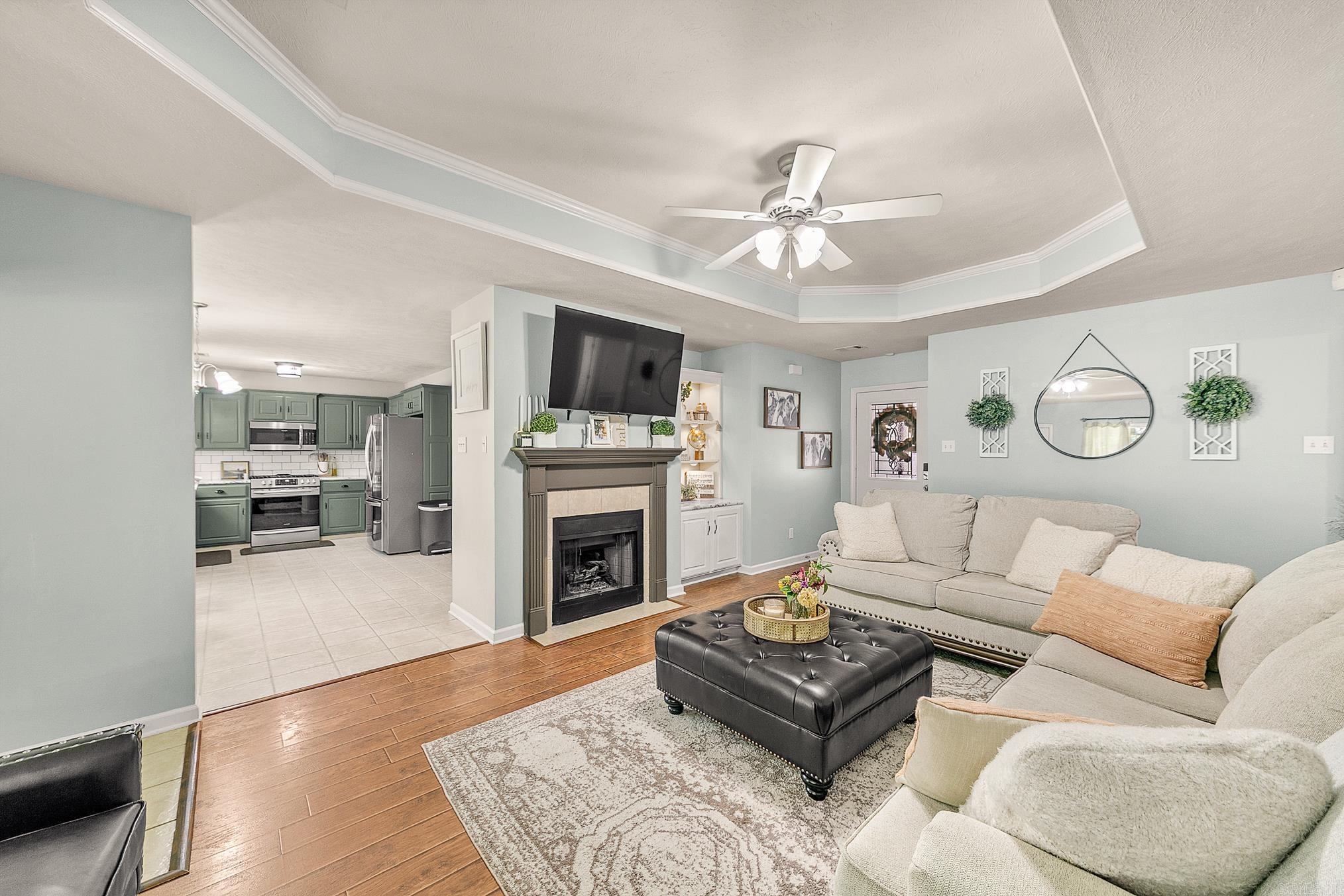 SILVER STREAK - Residential