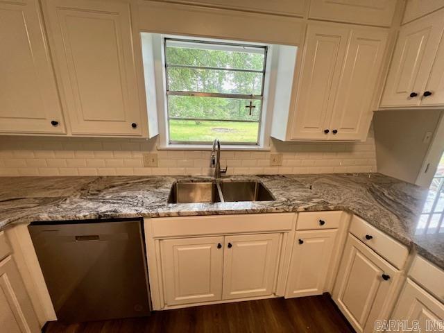 COUNTRY WOOD SUB UNIT - Residential