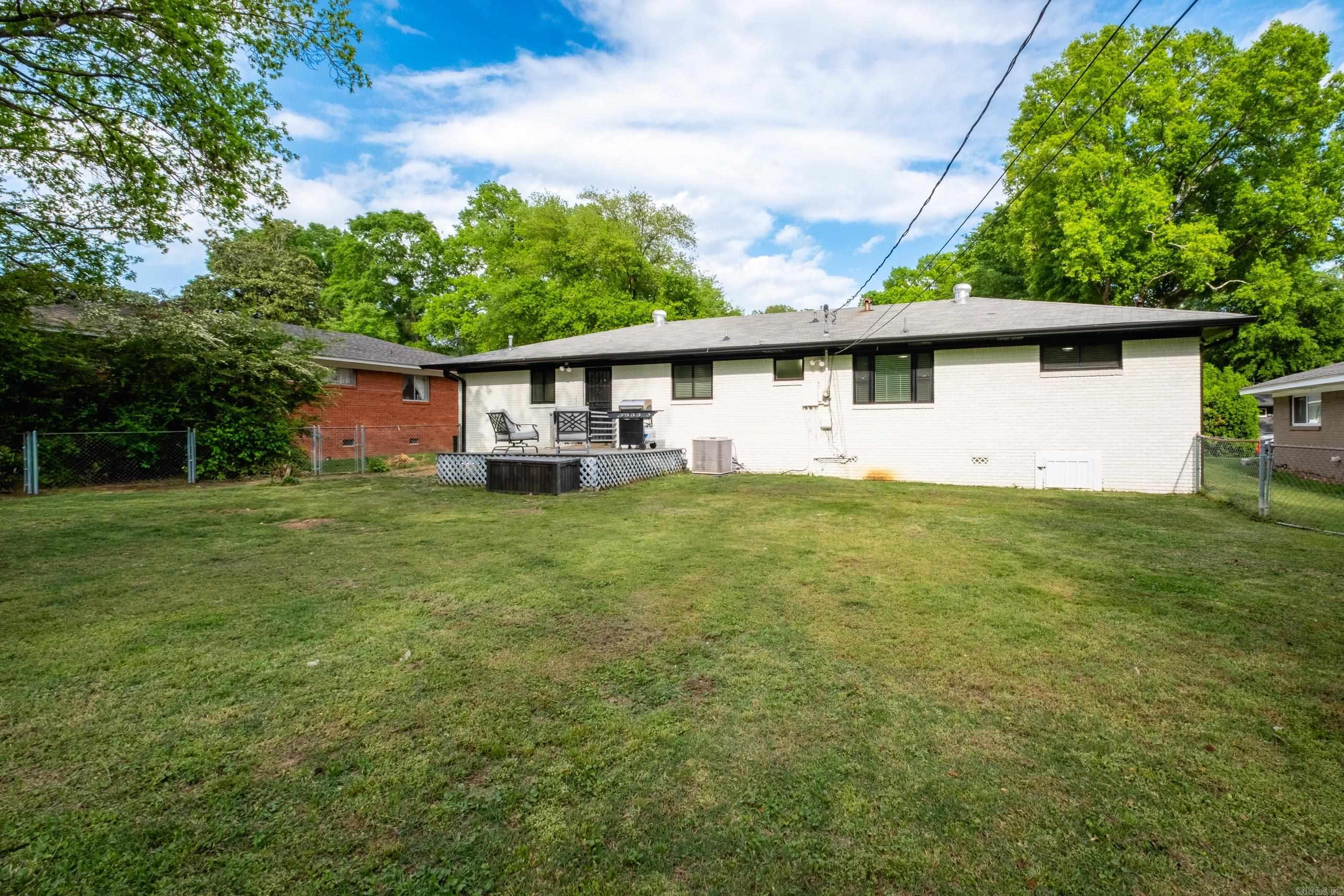 BRIARWOOD - Residential