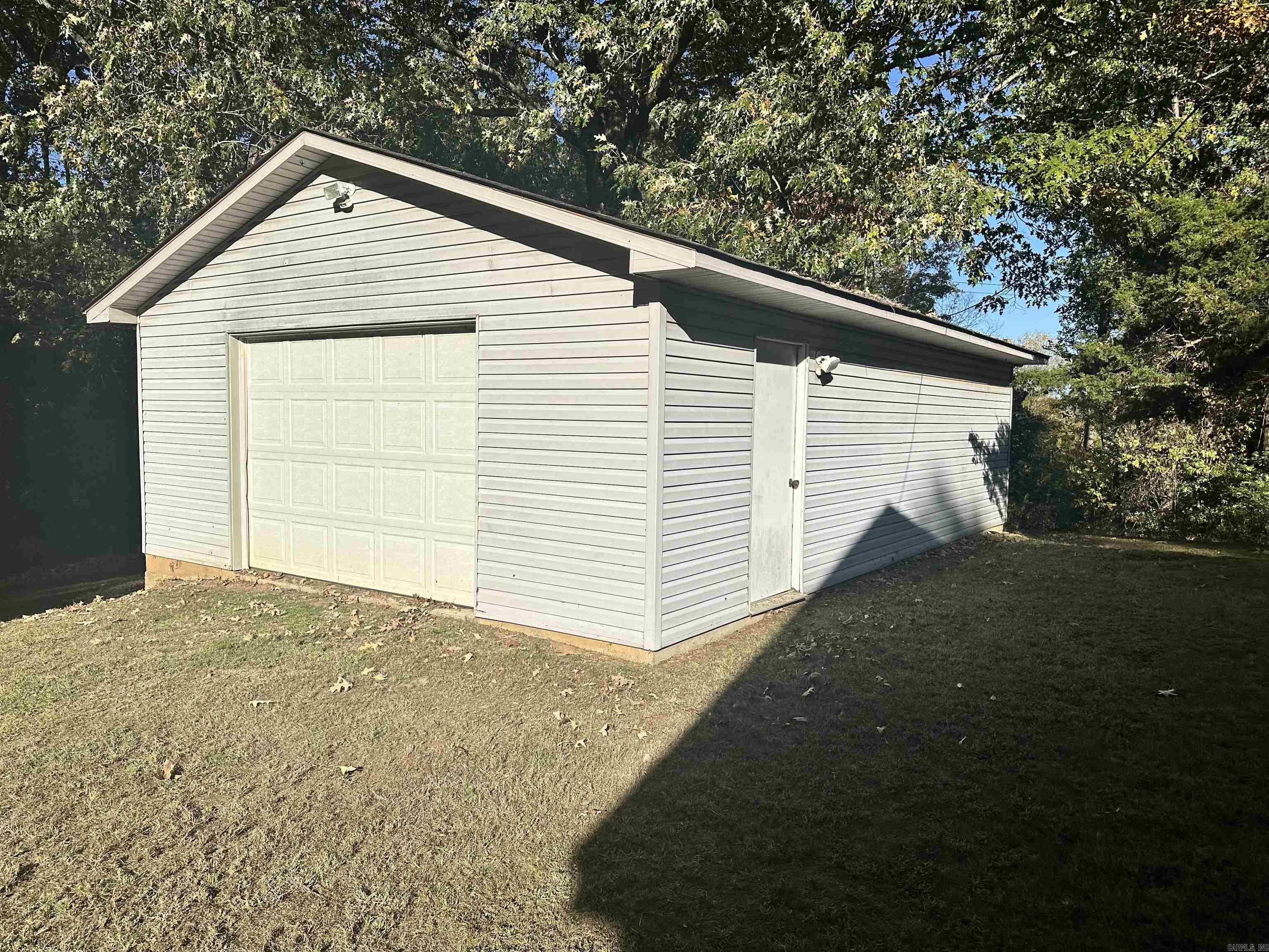 MEADOW CLIFF 1 - Residential