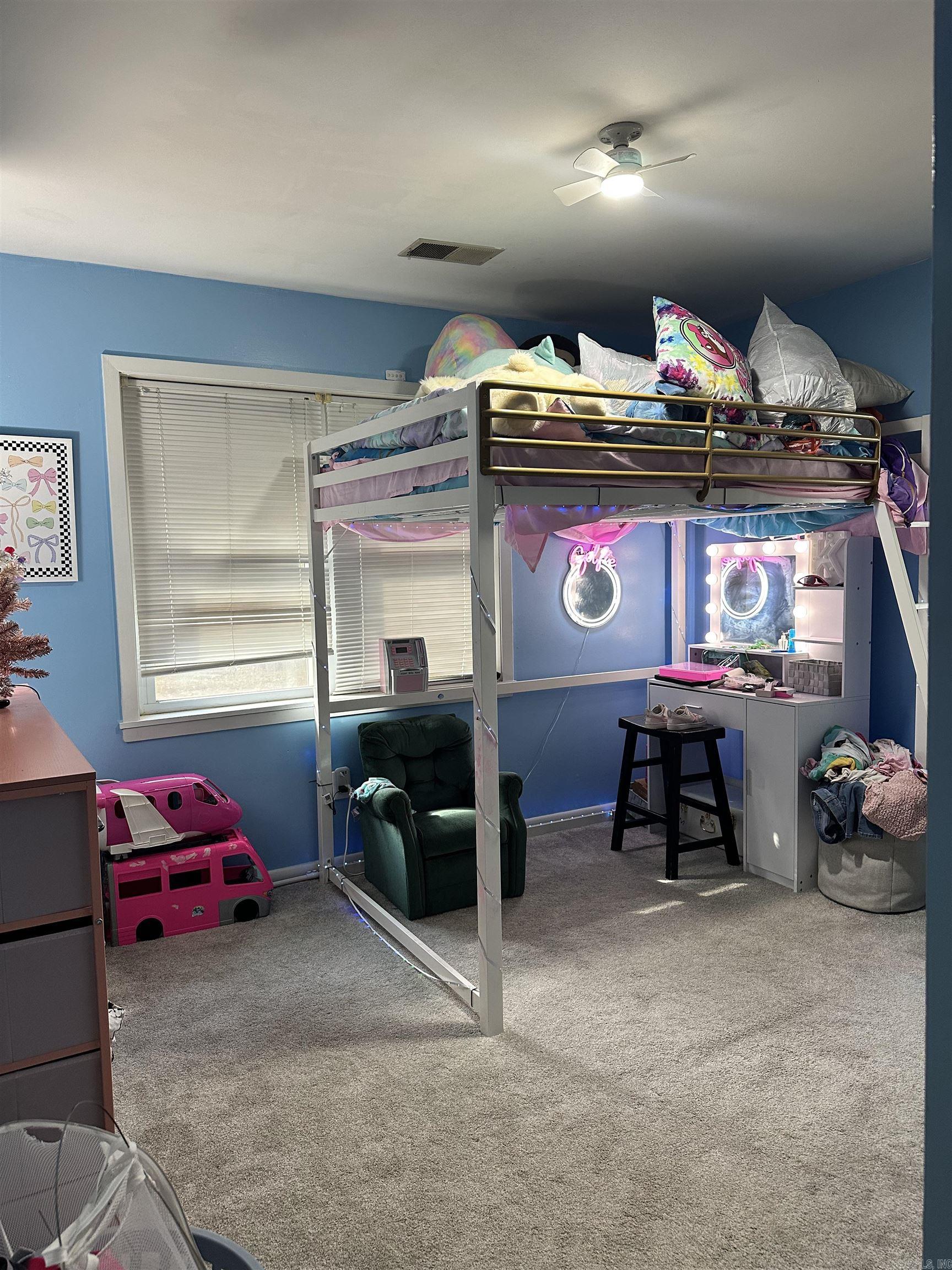 MEADOW CLIFF 1 - Residential